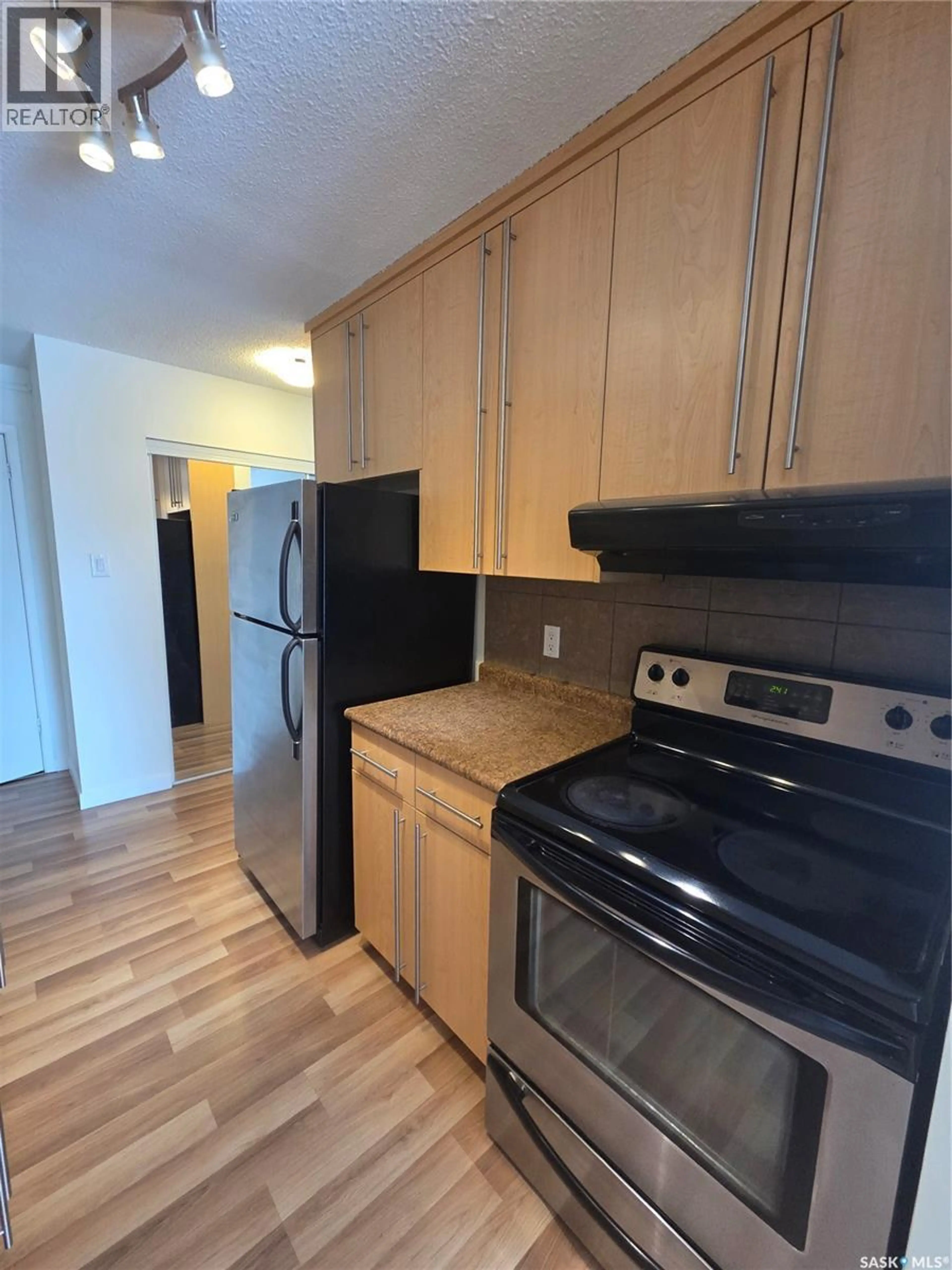 Property at #7 833 B AVENUE N, Saskatoon, SK