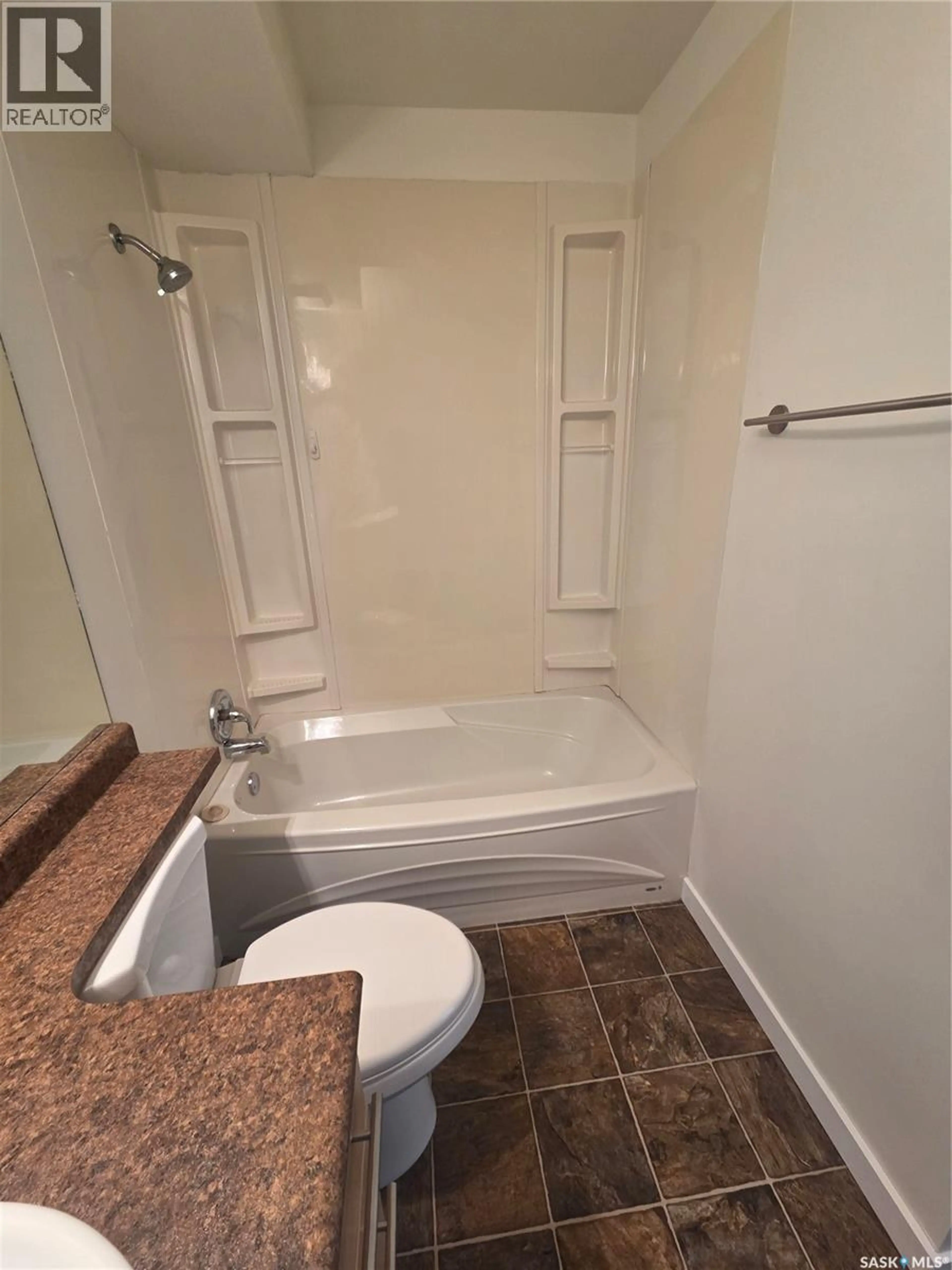 Property at #7 833 B AVENUE N, Saskatoon, SK