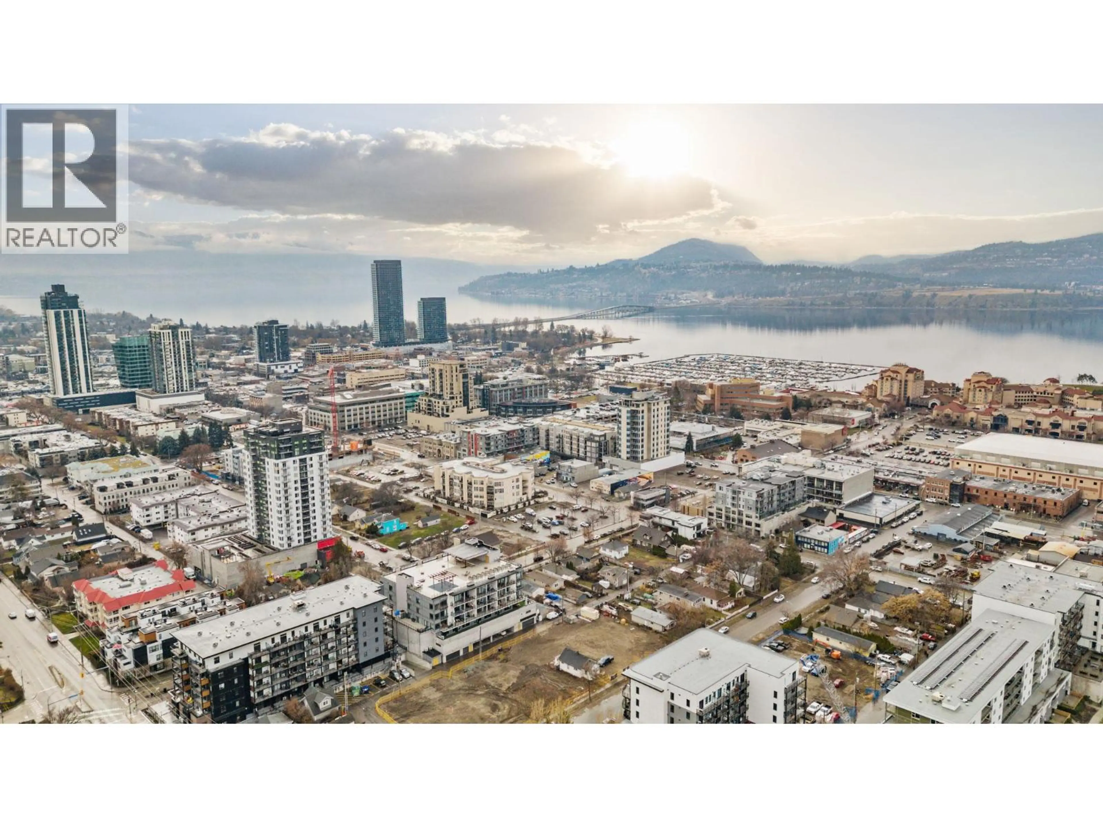 Property at #404 604 CAWSTON AVENUE, Kelowna, BC