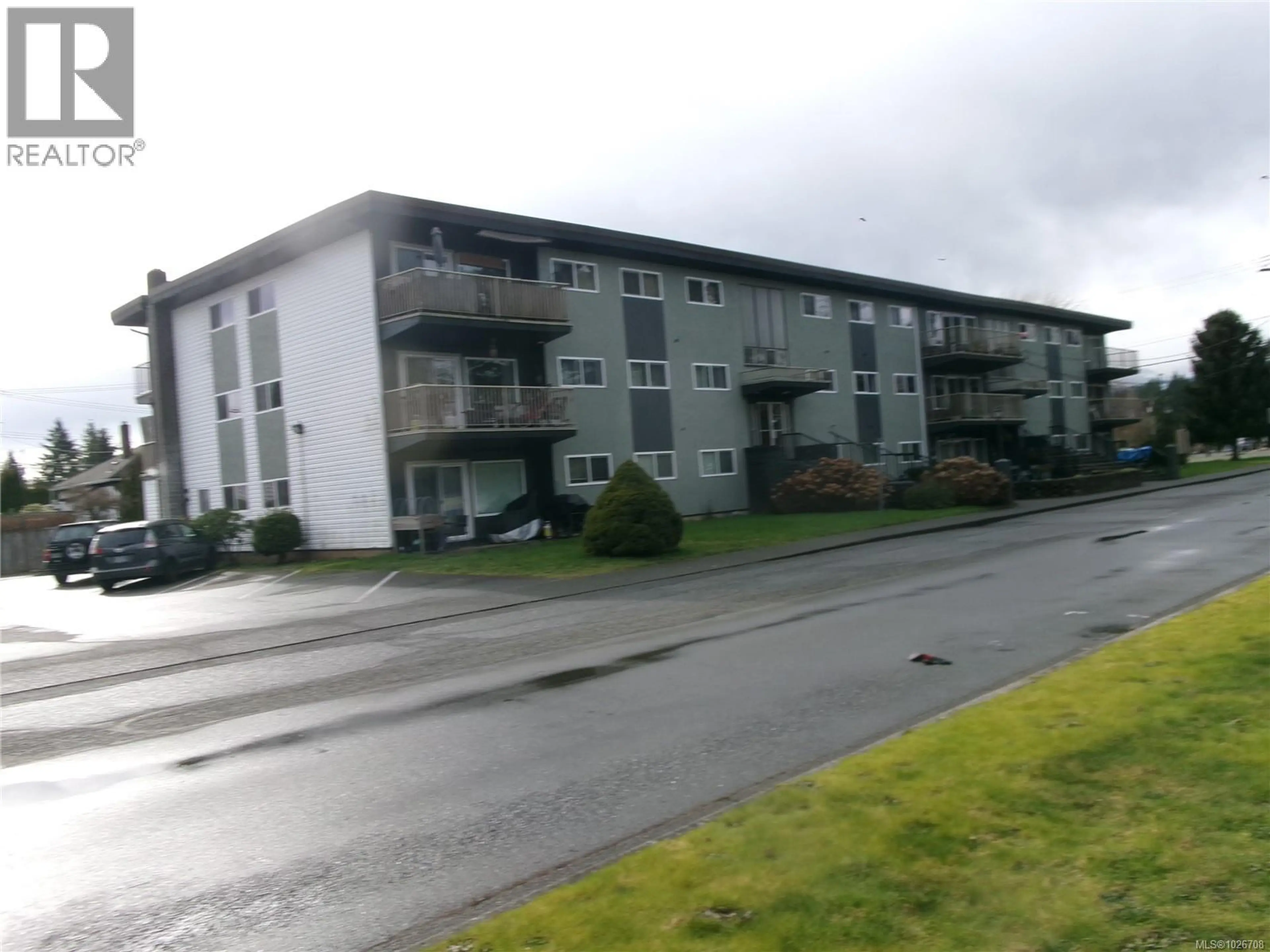 Property at 1252 9TH ST, Courtenay, BC