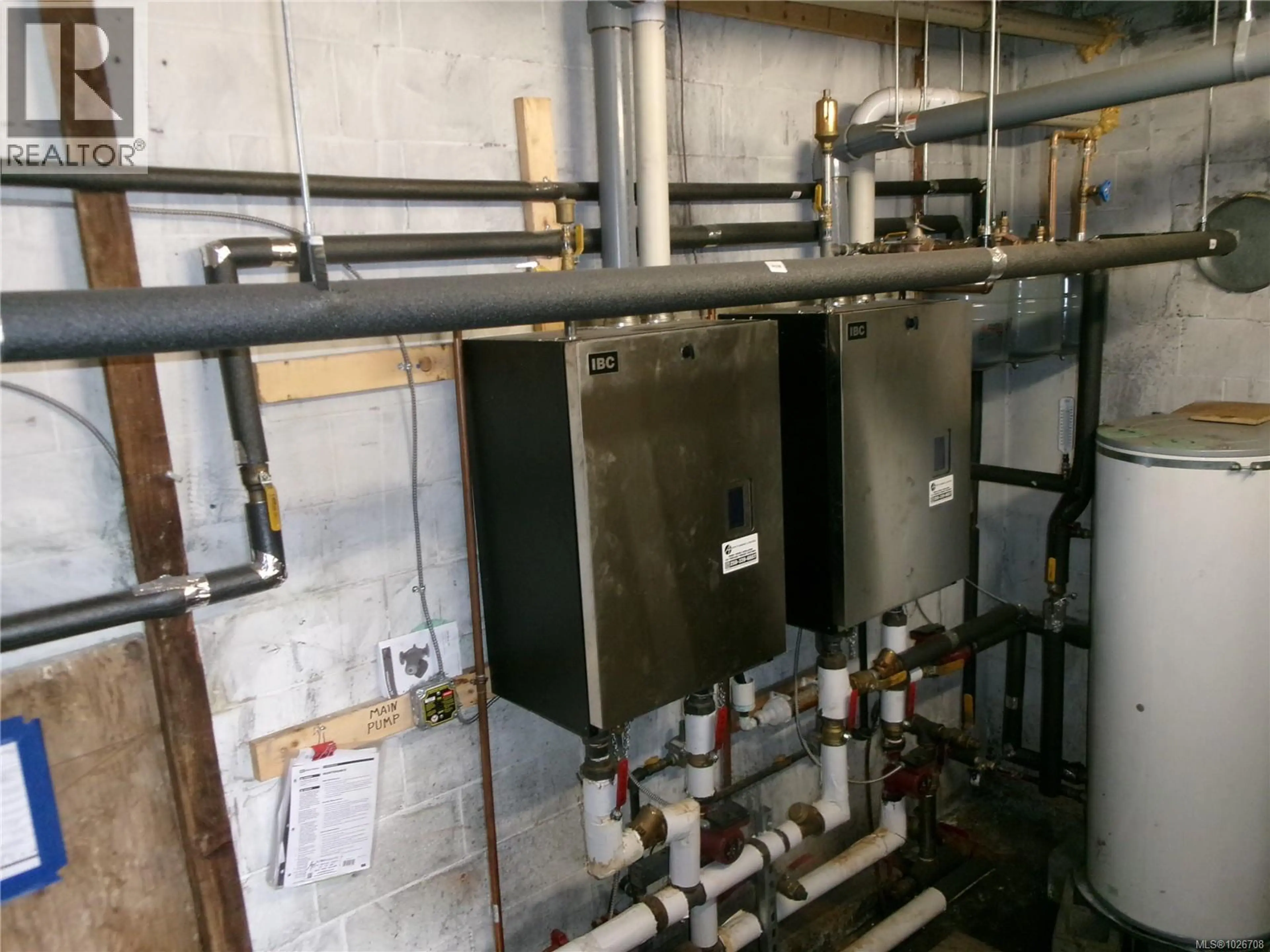 Property at 1252 9TH ST, Courtenay, BC