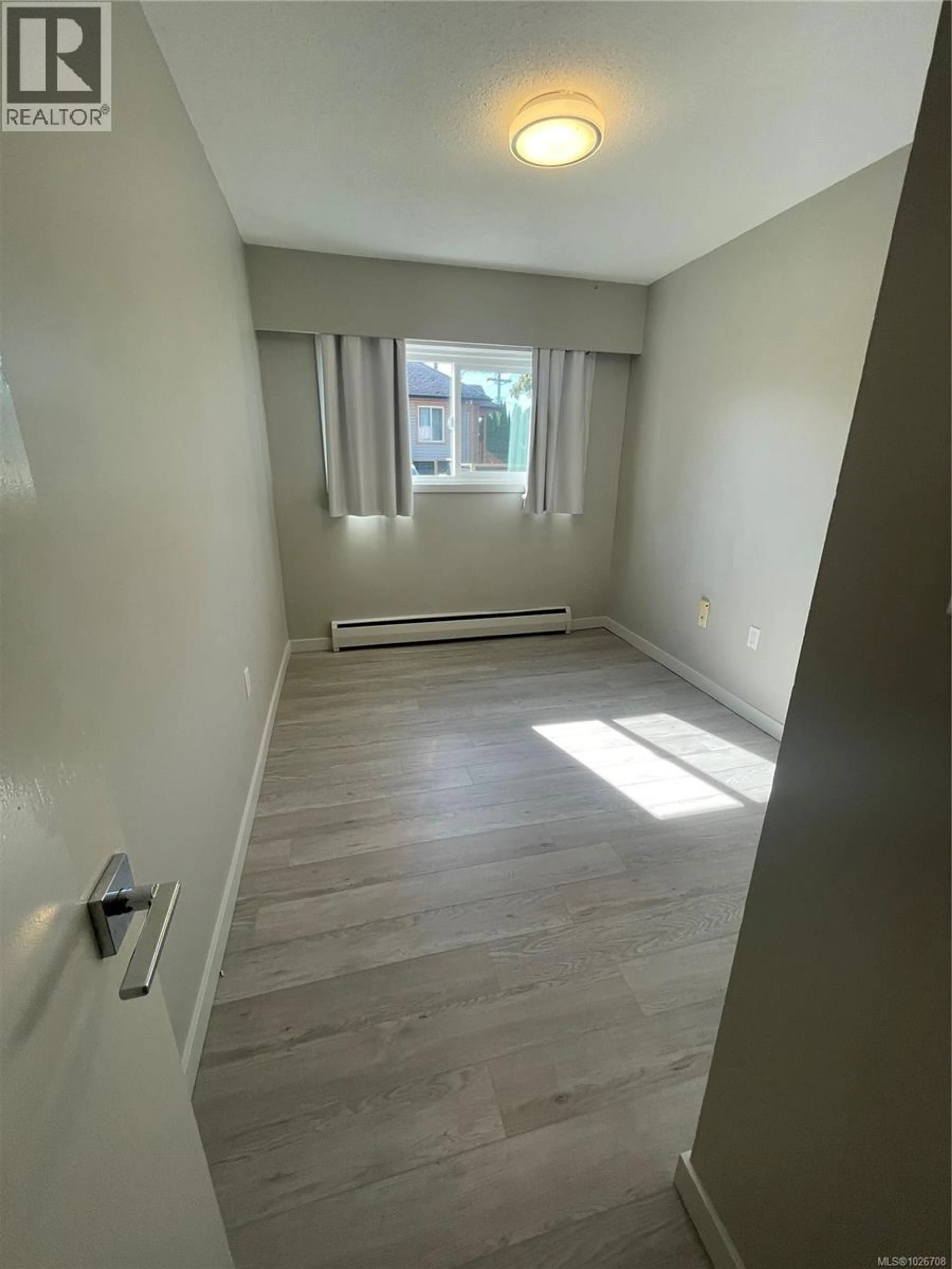 Property at 1252 9TH ST, Courtenay, BC