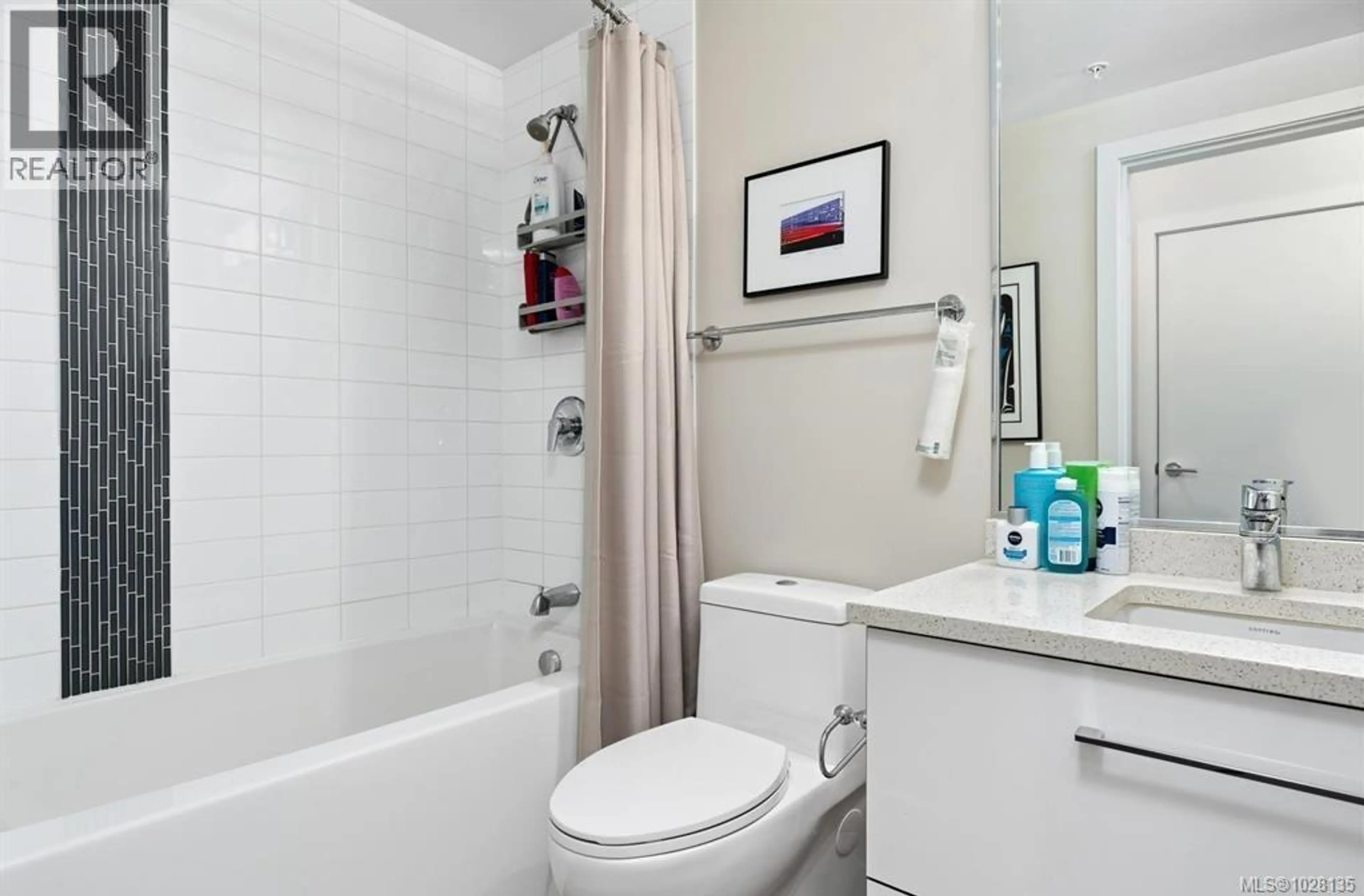 Property at #705 1090 JOHNSON ST, Victoria, BC