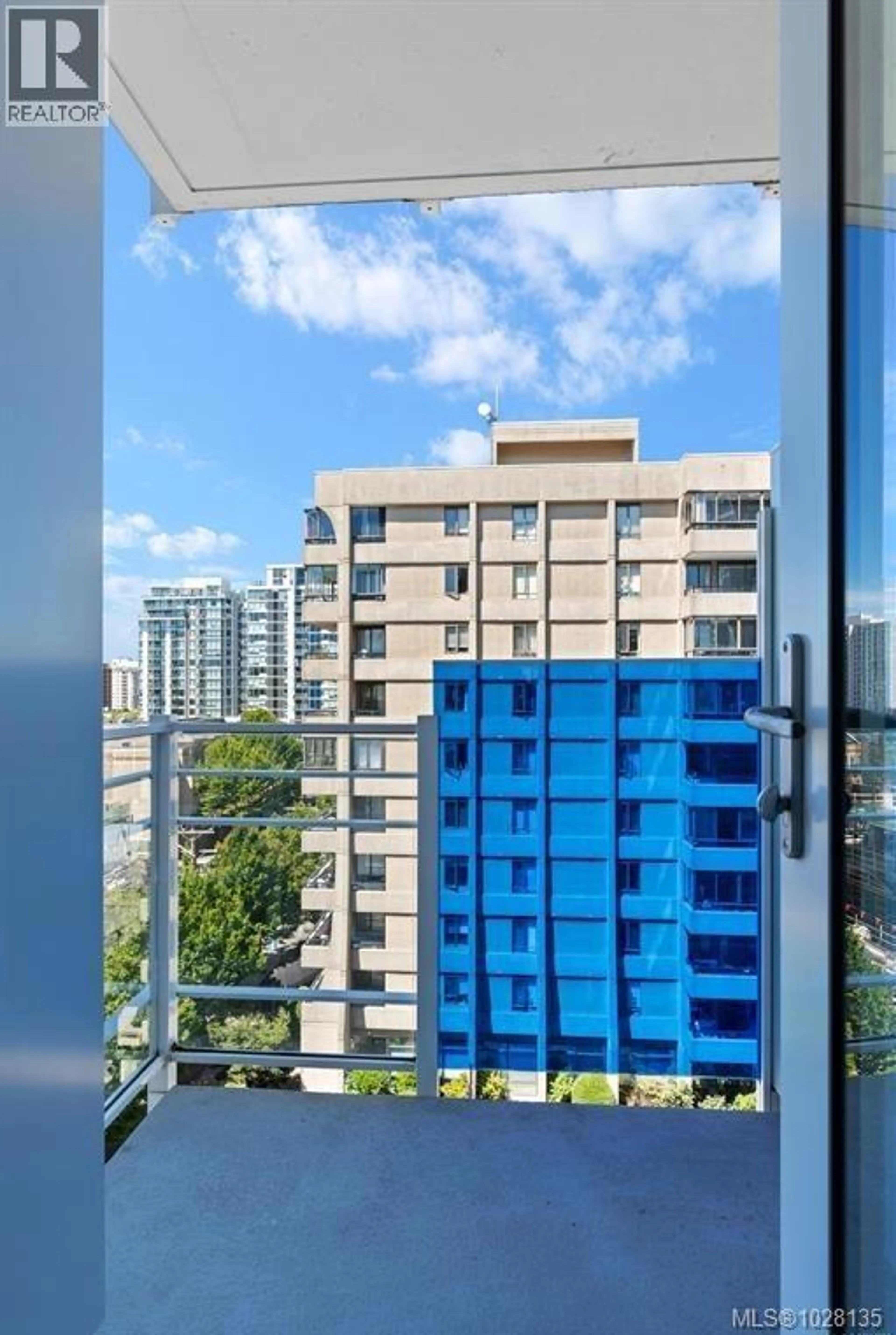 Property at #705 1090 JOHNSON ST, Victoria, BC