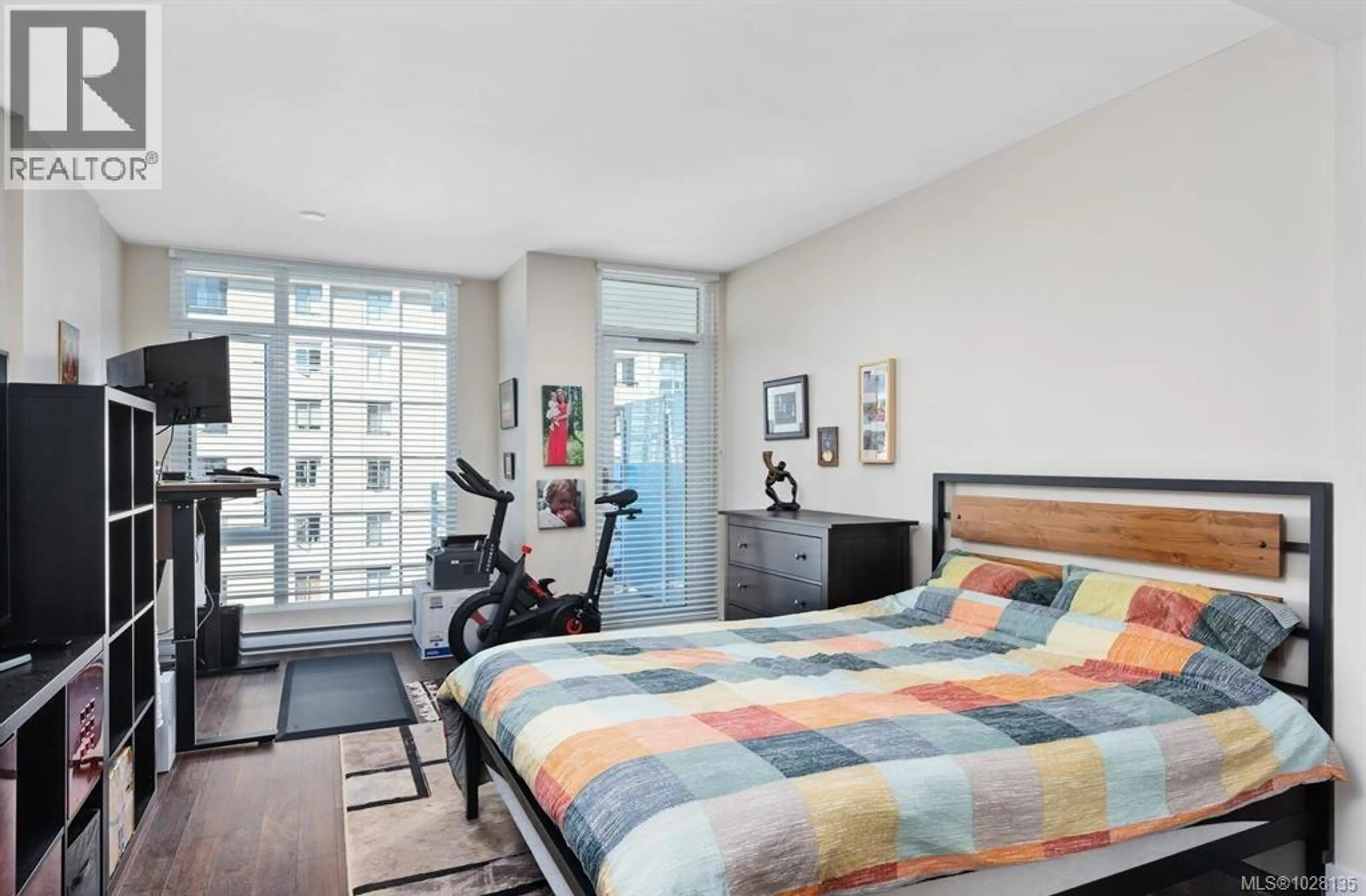 Property at #705 1090 JOHNSON ST, Victoria, BC