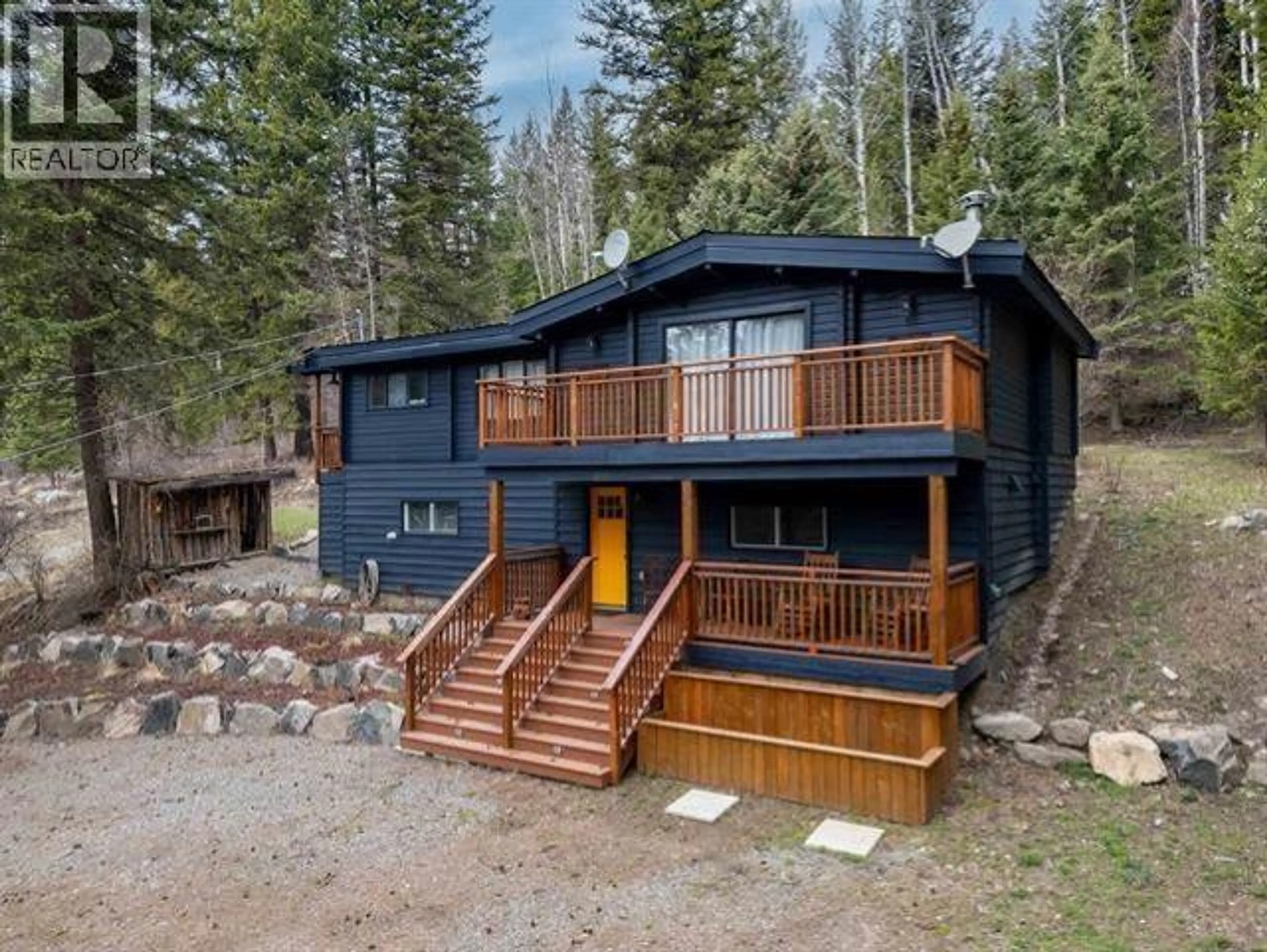 Property at 6062 MAHOOD LAKE ROAD, 100 Mile House, BC
