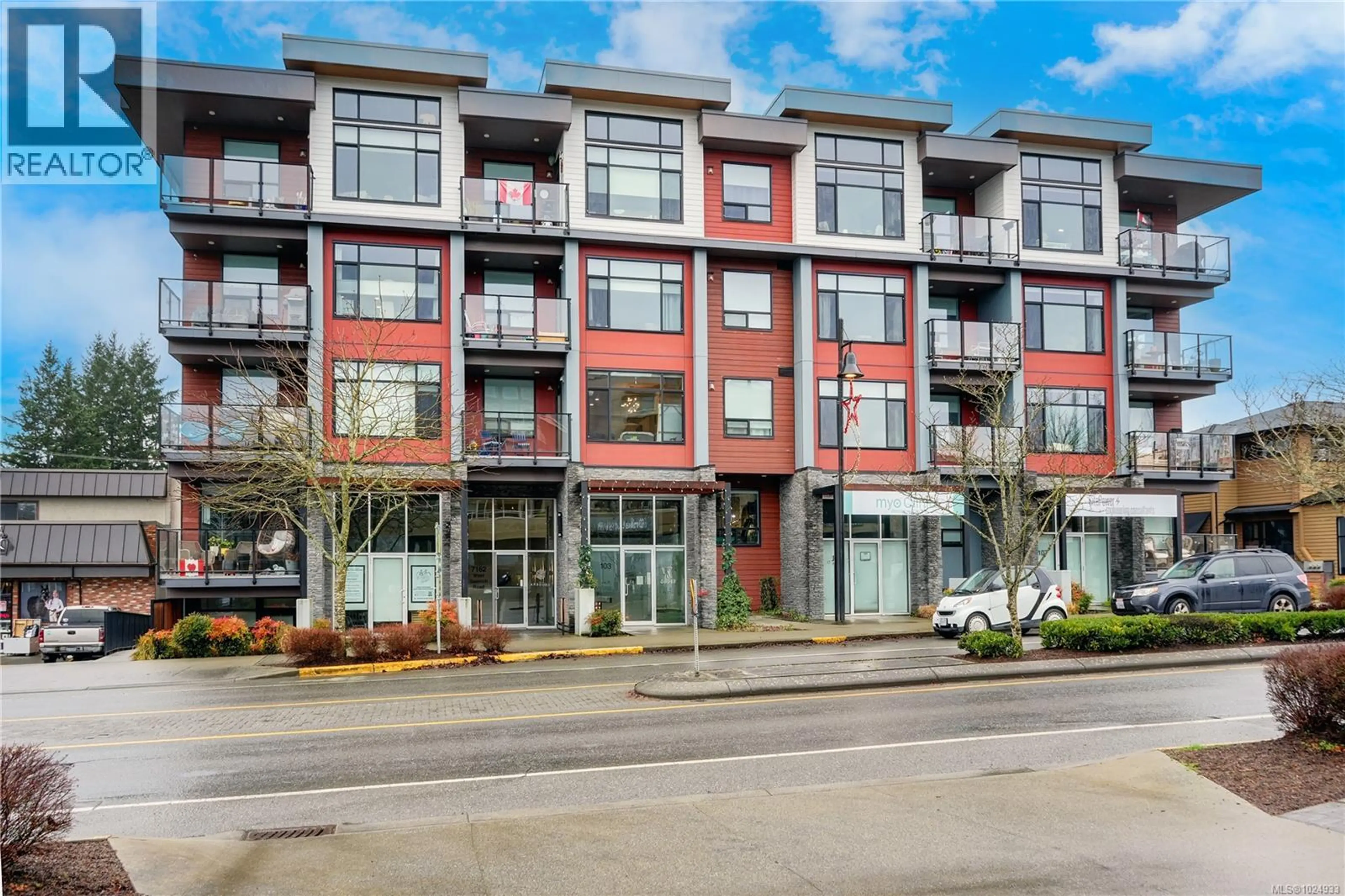 Property at #308 7162 WEST SAANICH RD, Central Saanich, BC