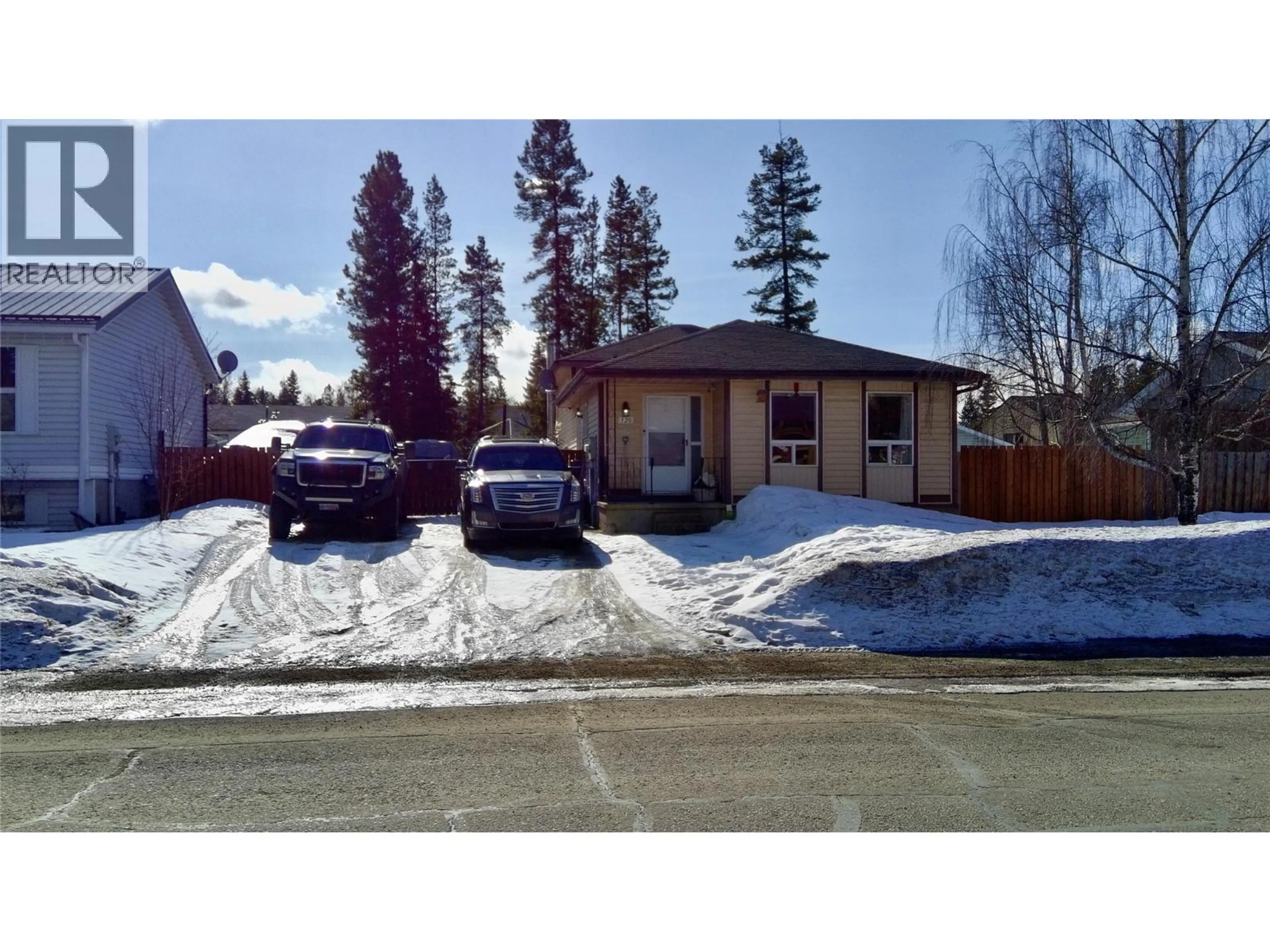 Property at 320 WILLOW DRIVE, Tumbler Ridge, BC