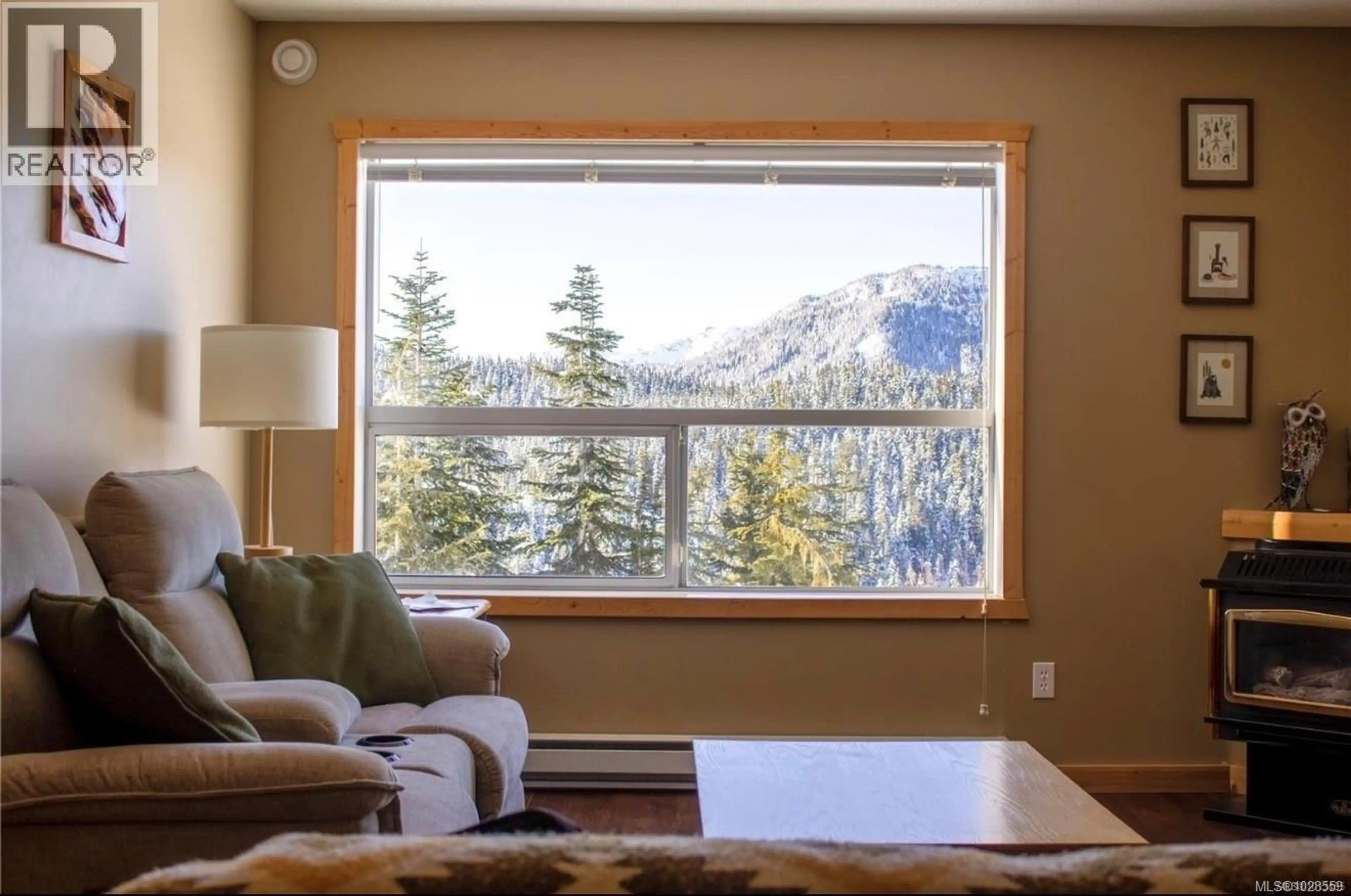 Property at #106 1105 HENRY RD, Courtenay, BC