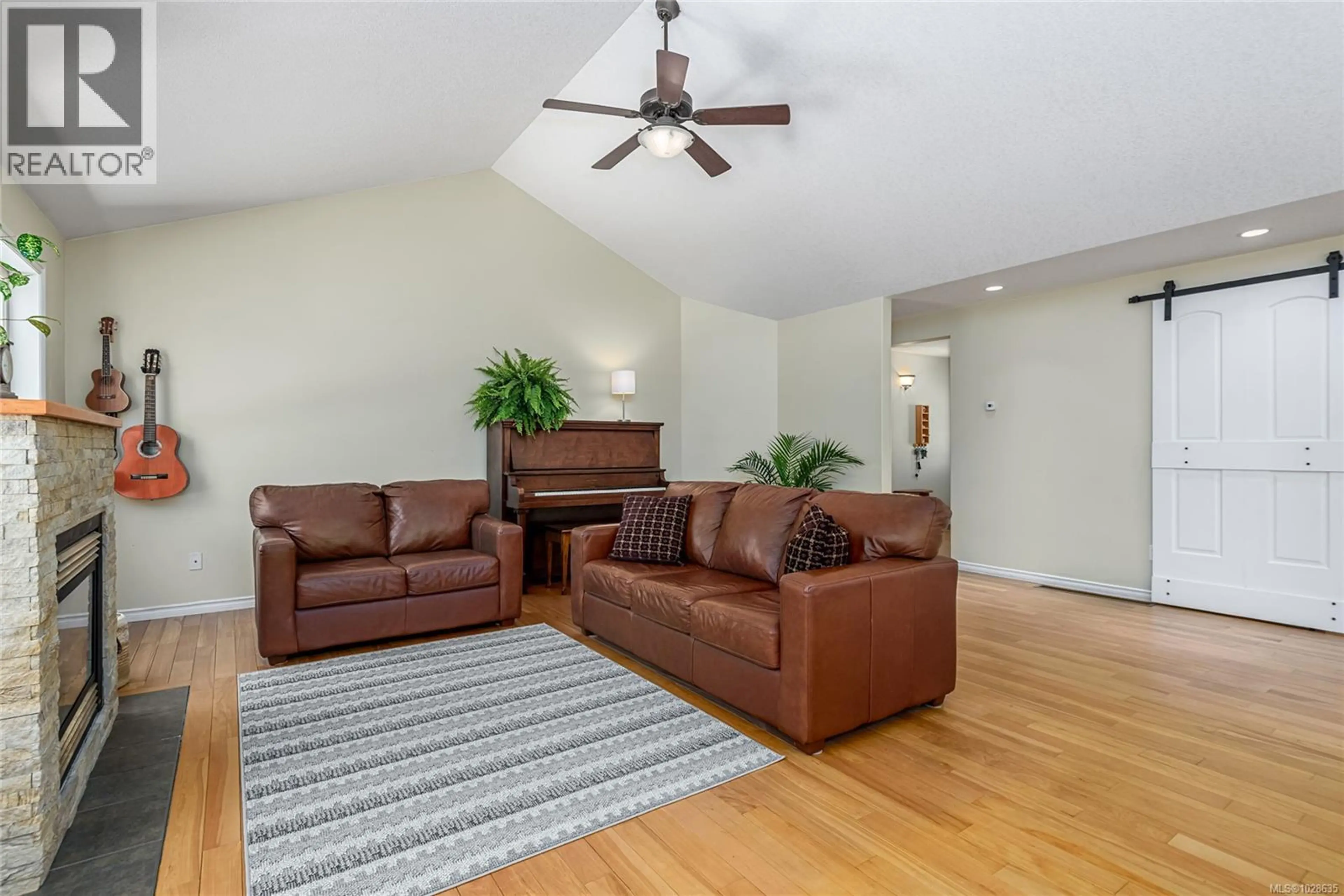 Property at 7478 YAKE RD, Fanny Bay, BC