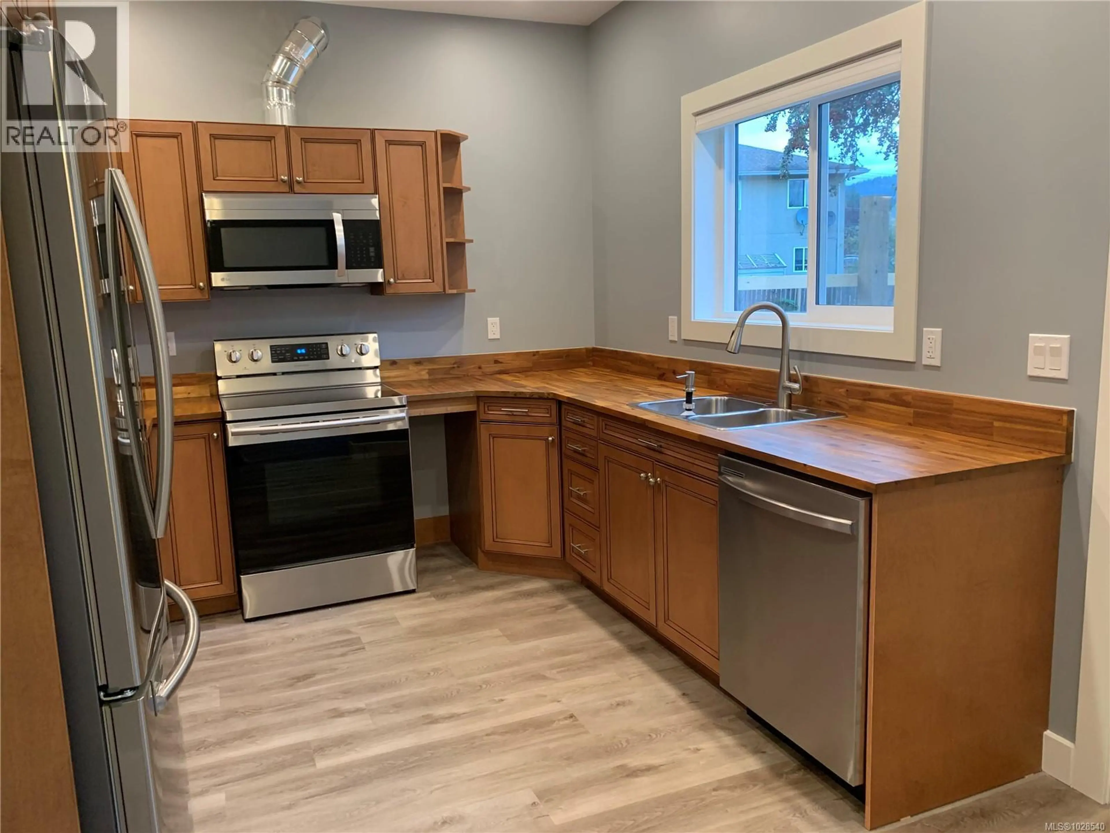 Property at #2 6146 RYALL RD, Duncan, BC