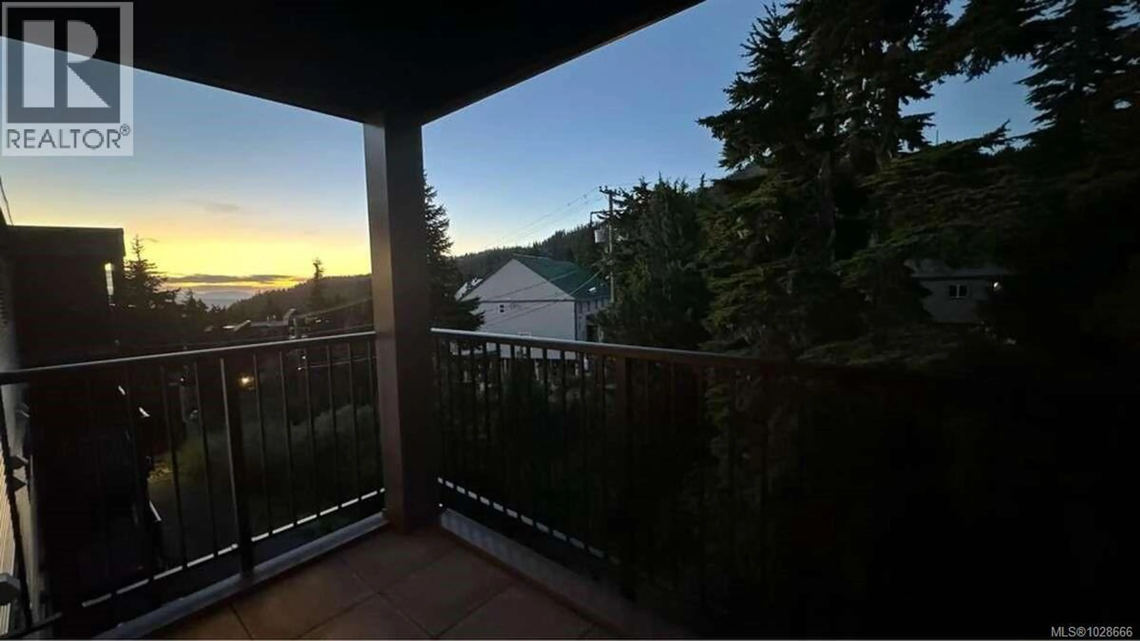 Property at #308 695 CASTLE CRAG CRES, Courtenay, BC