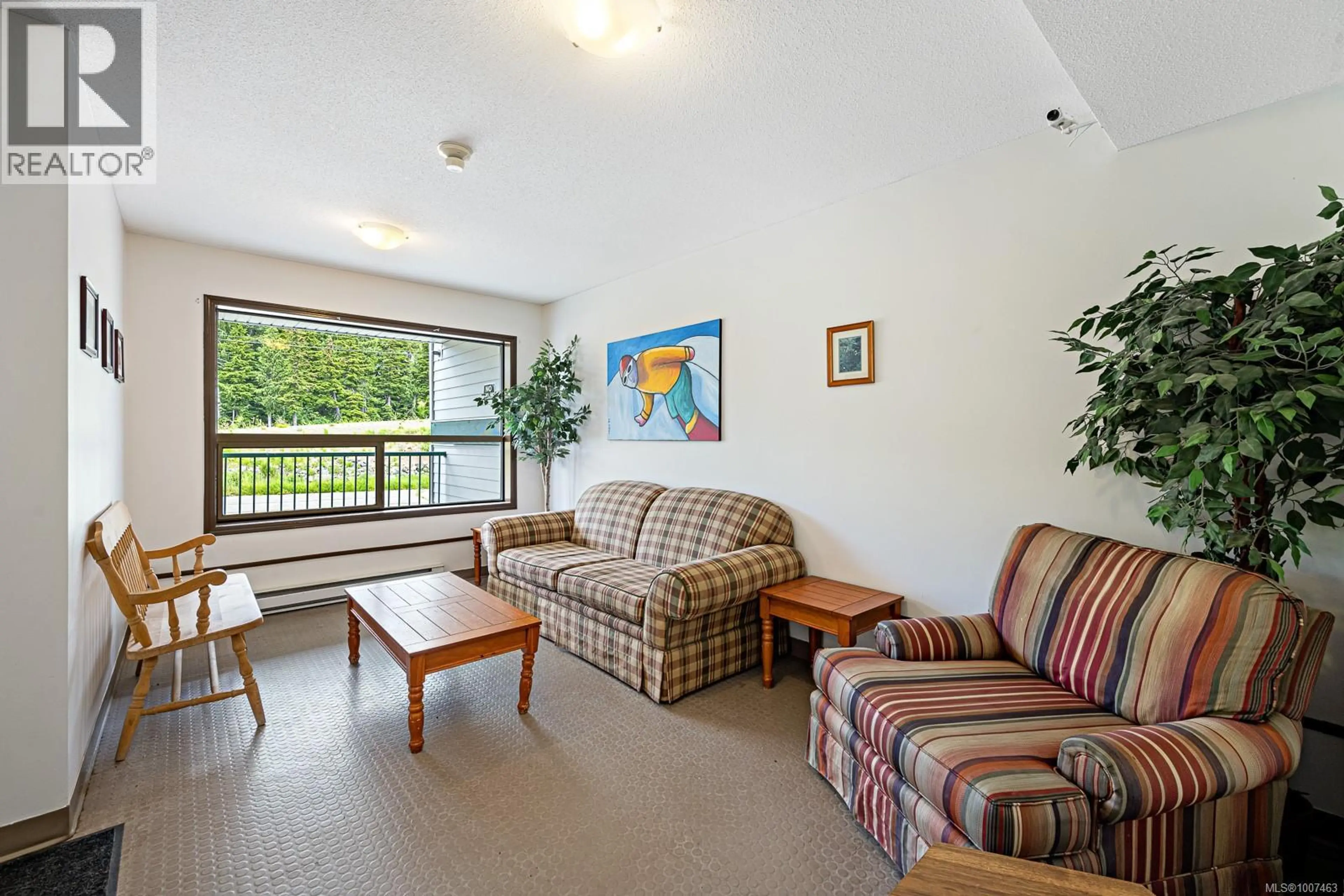 Property at #209 1105 HENRY RD, Courtenay, BC