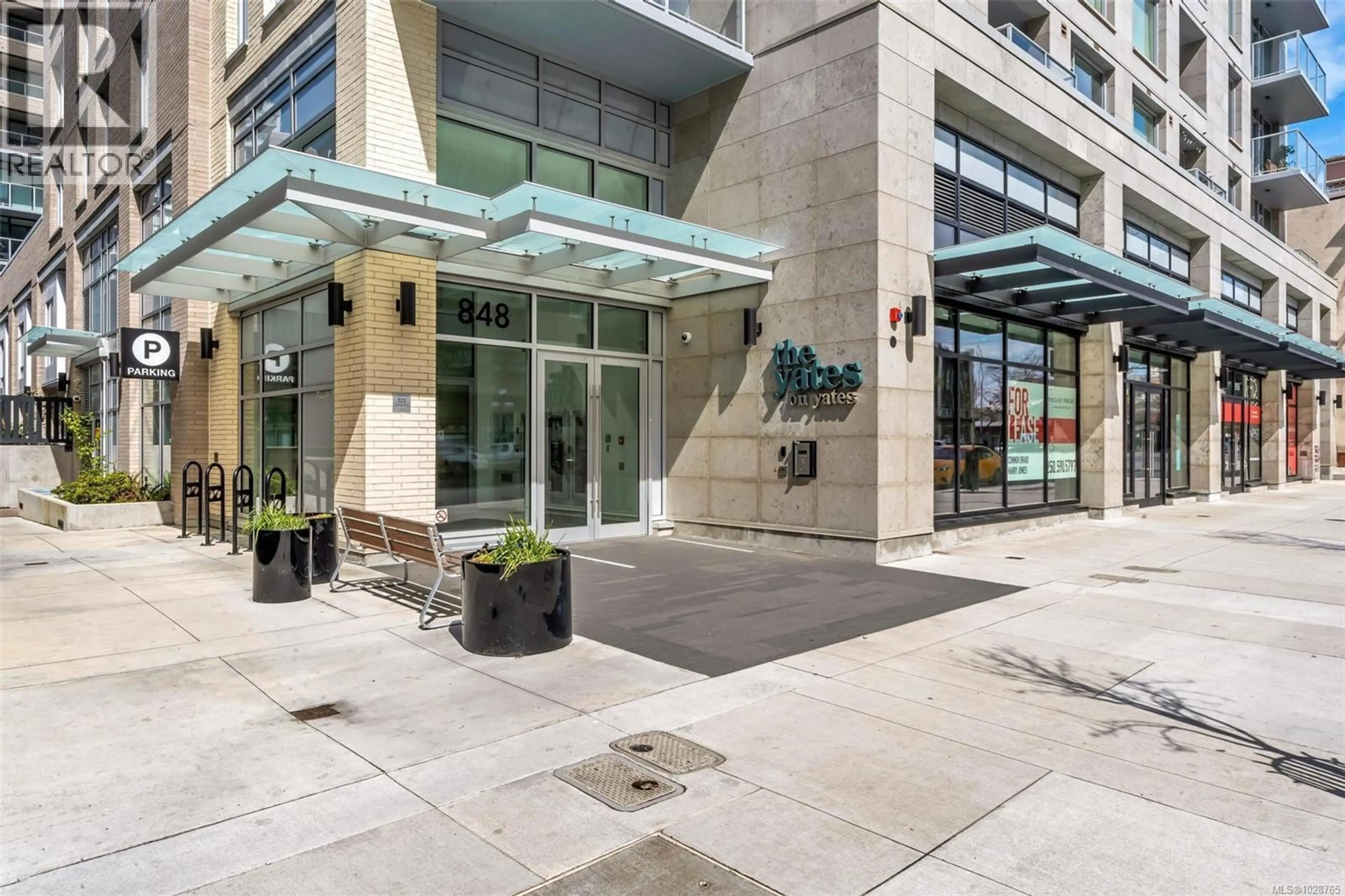 Property at #1003 848 YATES ST, Victoria, BC