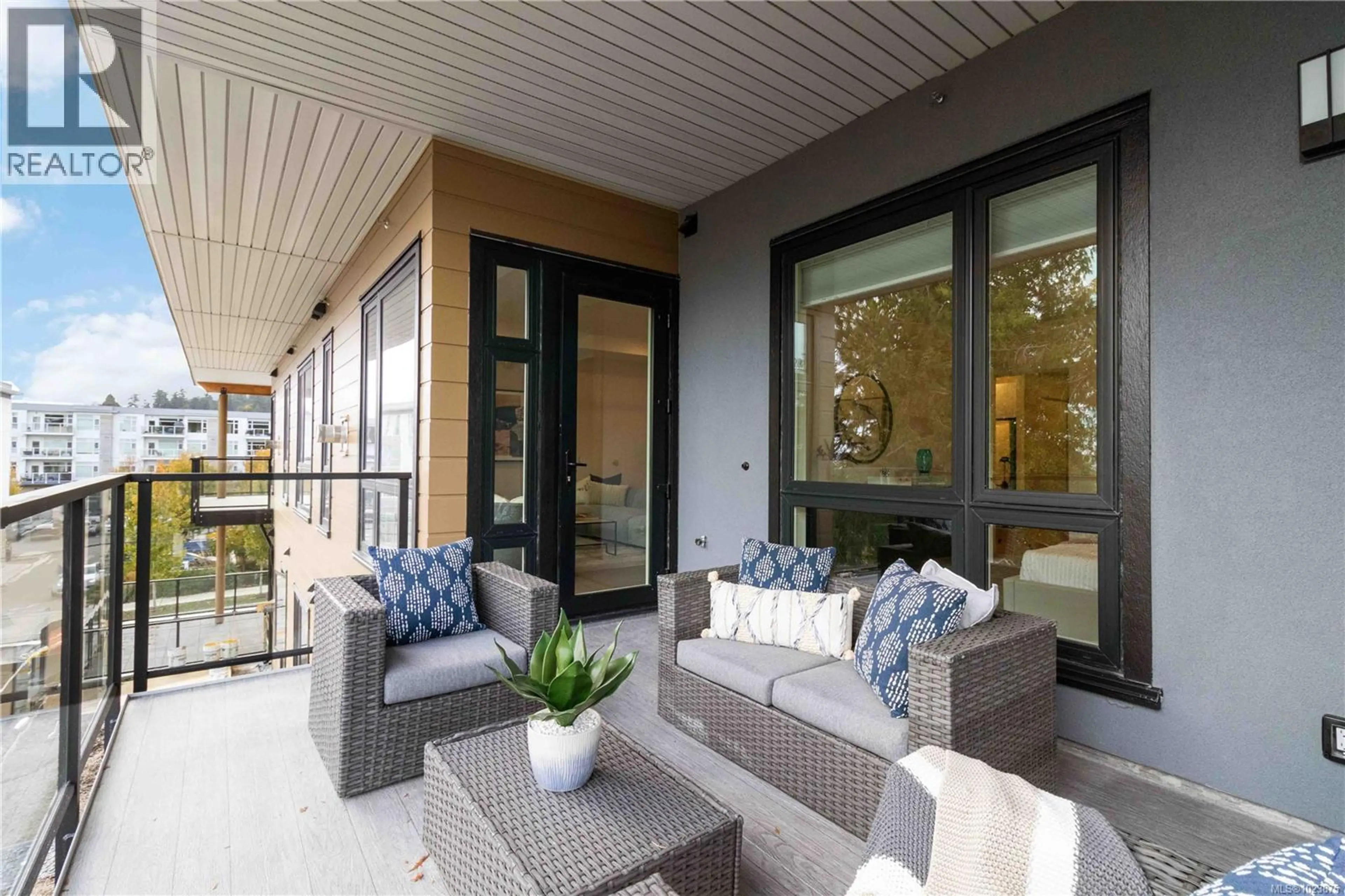 Property at #305 990 DOUMAC AVE, Saanich, BC