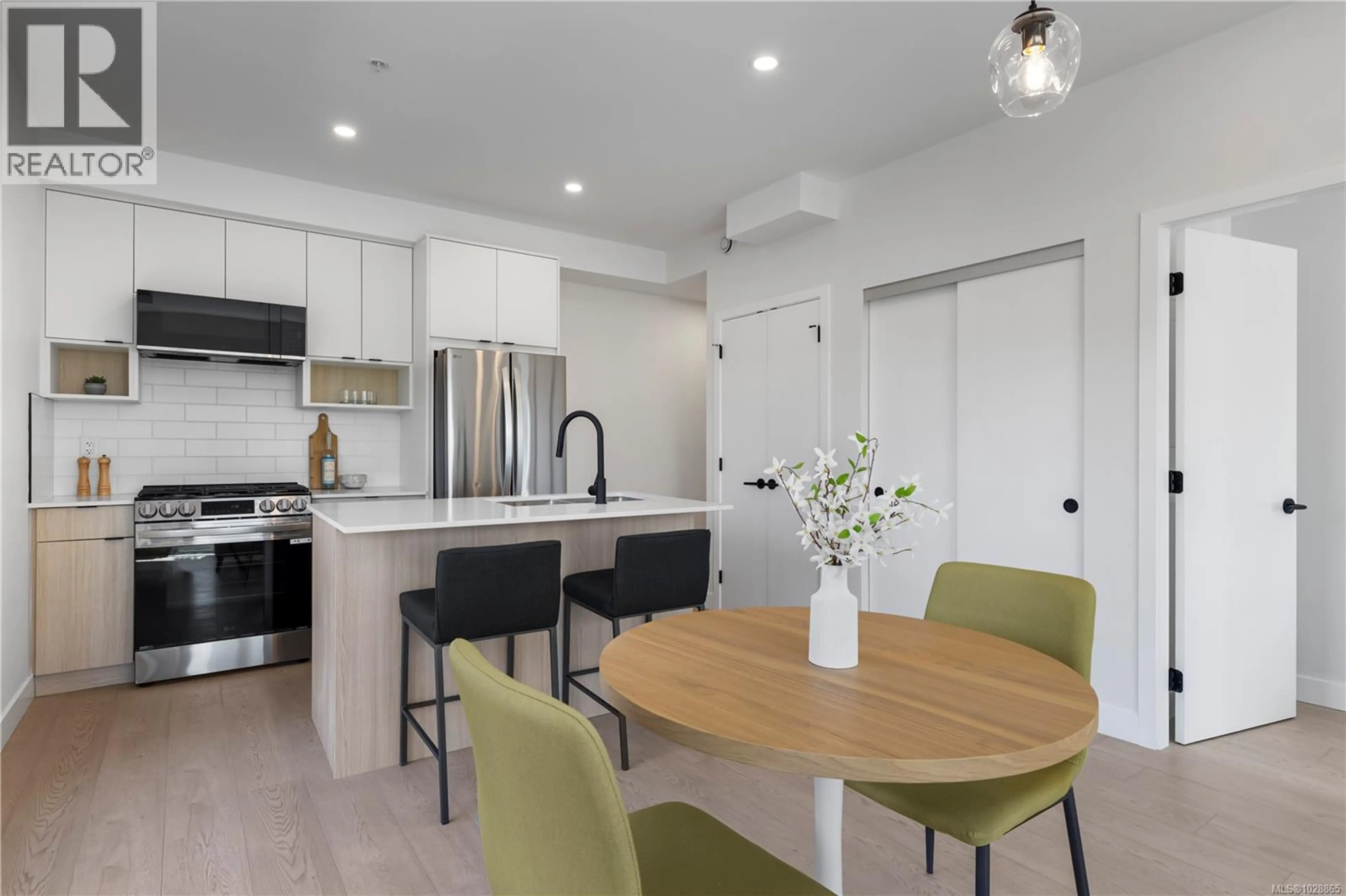 Property at #227 2629 MILLSTREAM RD, Langford, BC