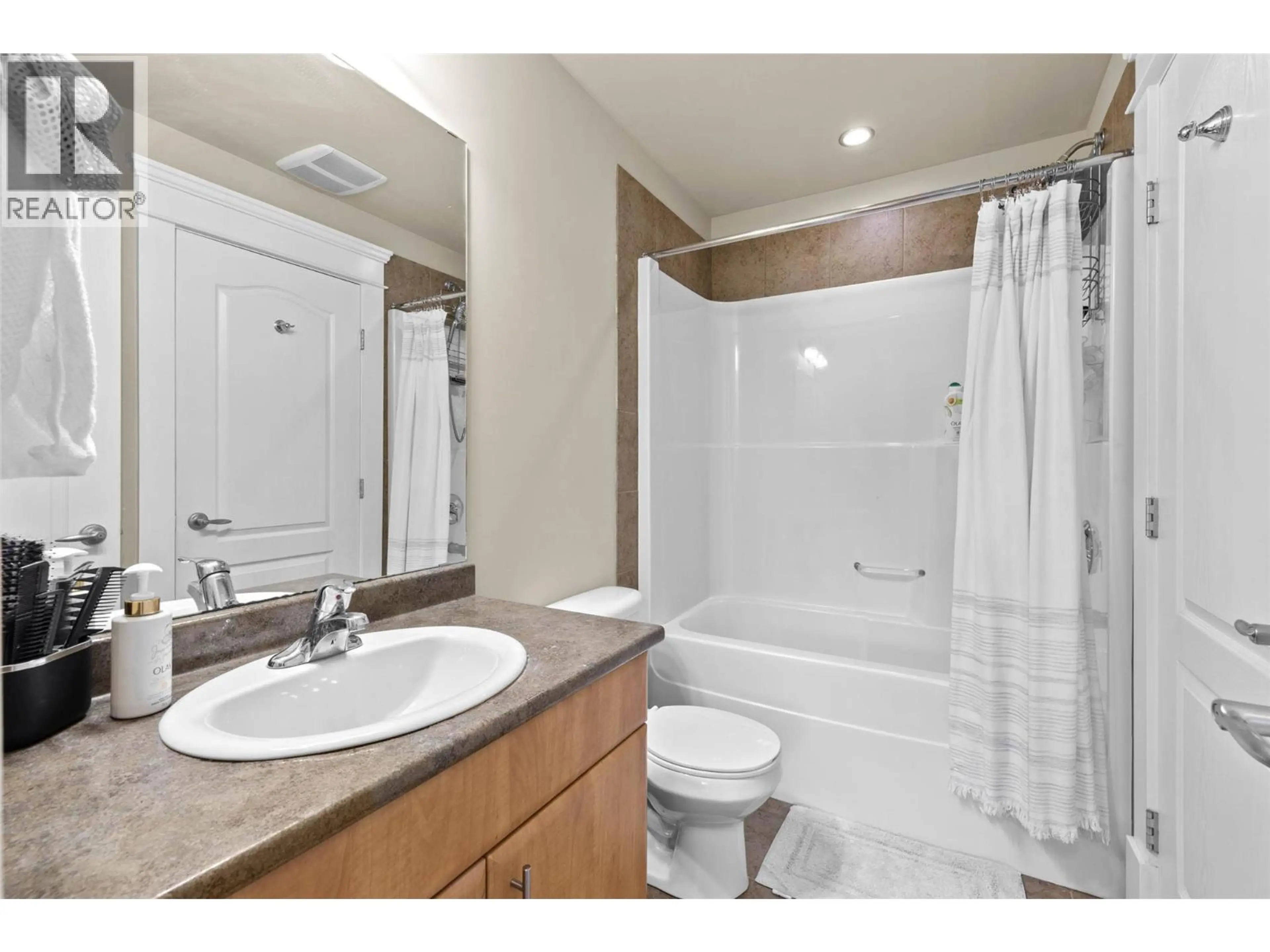 Property at #201 975 VICTORIA STREET W, Kamloops, BC