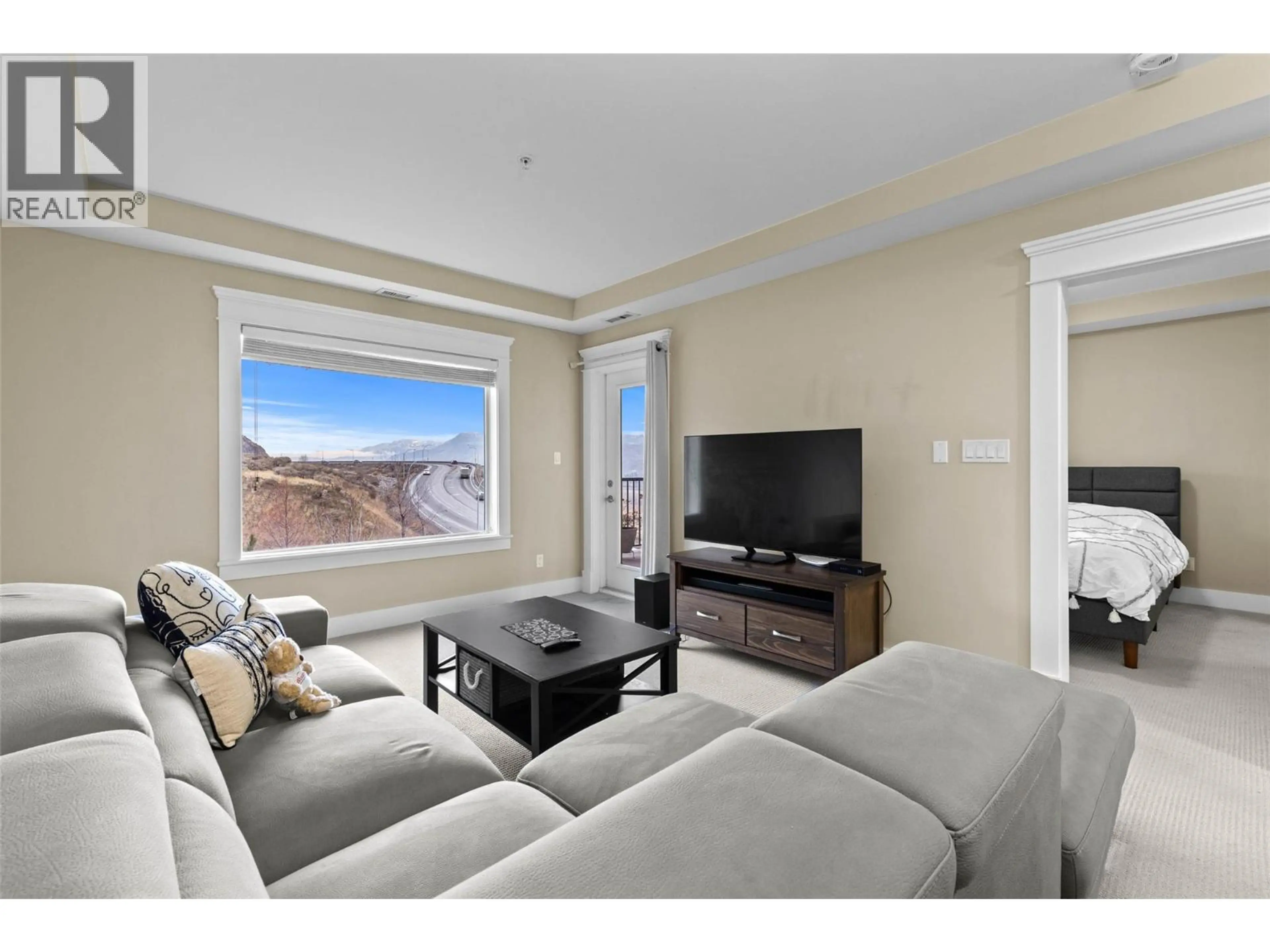 Property at #201 975 VICTORIA STREET W, Kamloops, BC