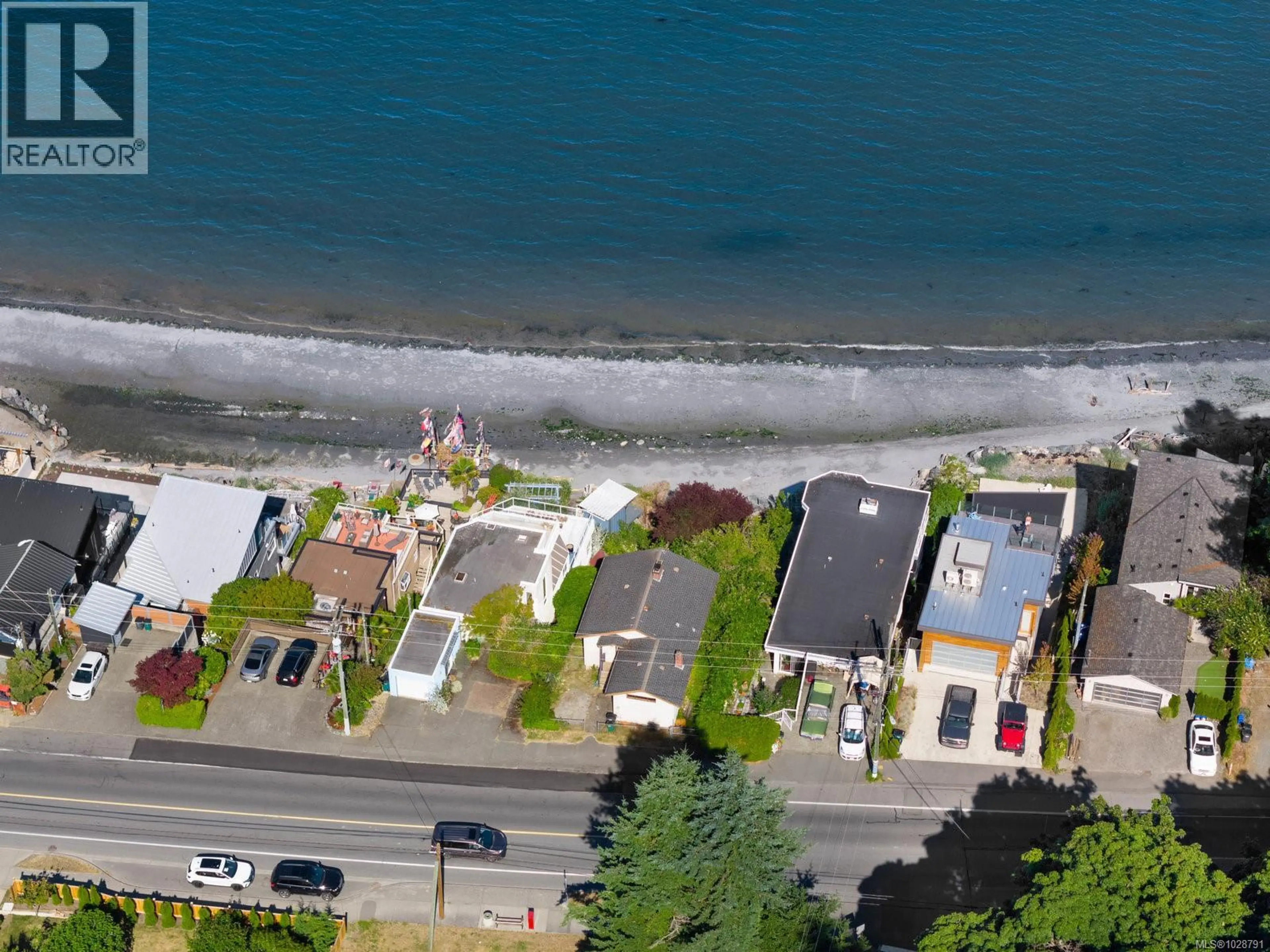 Property at 5015 CORDOVA BAY RD, Saanich, BC