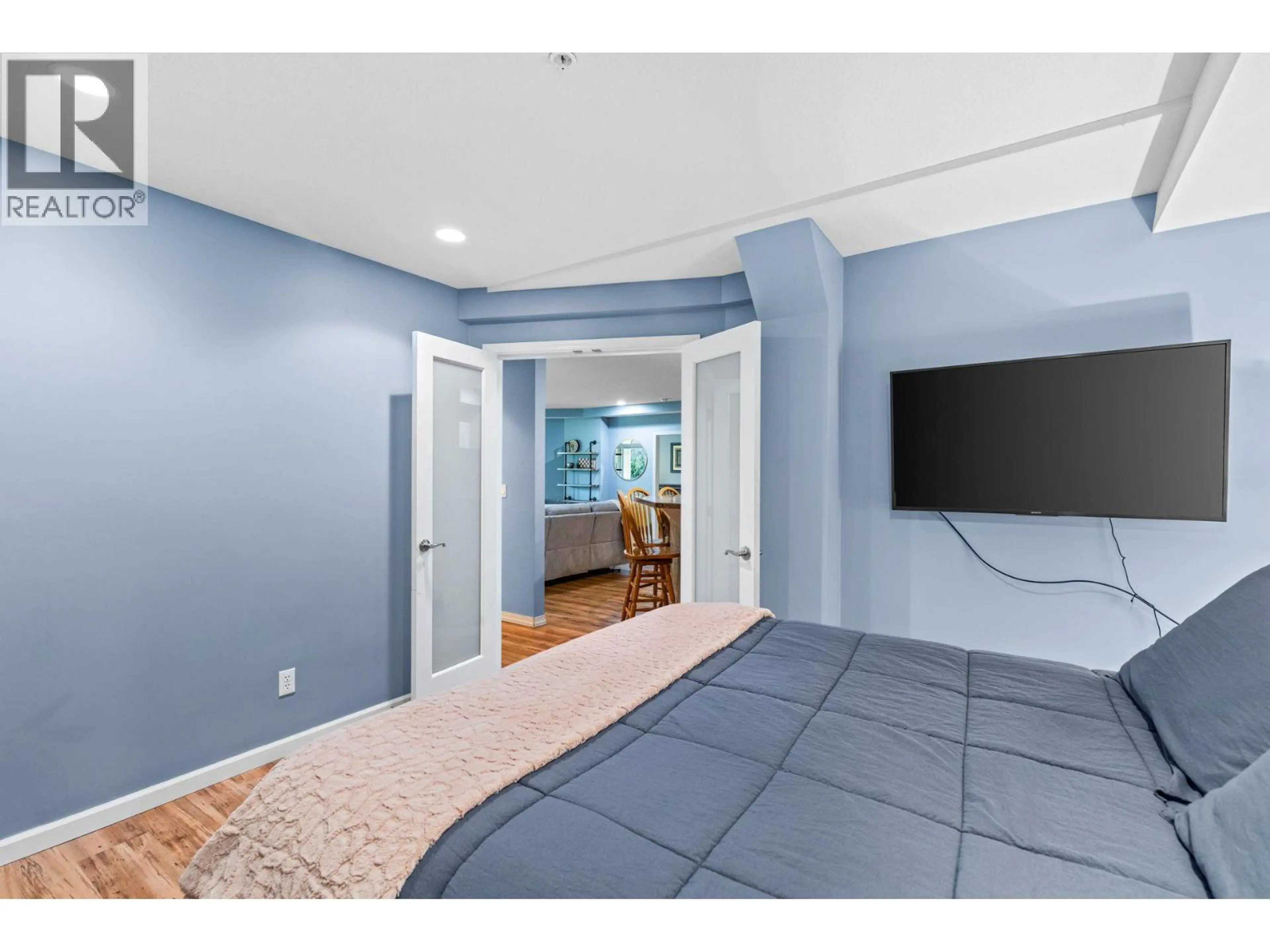 Property at #208 1088 SUNSET DRIVE, Kelowna, BC