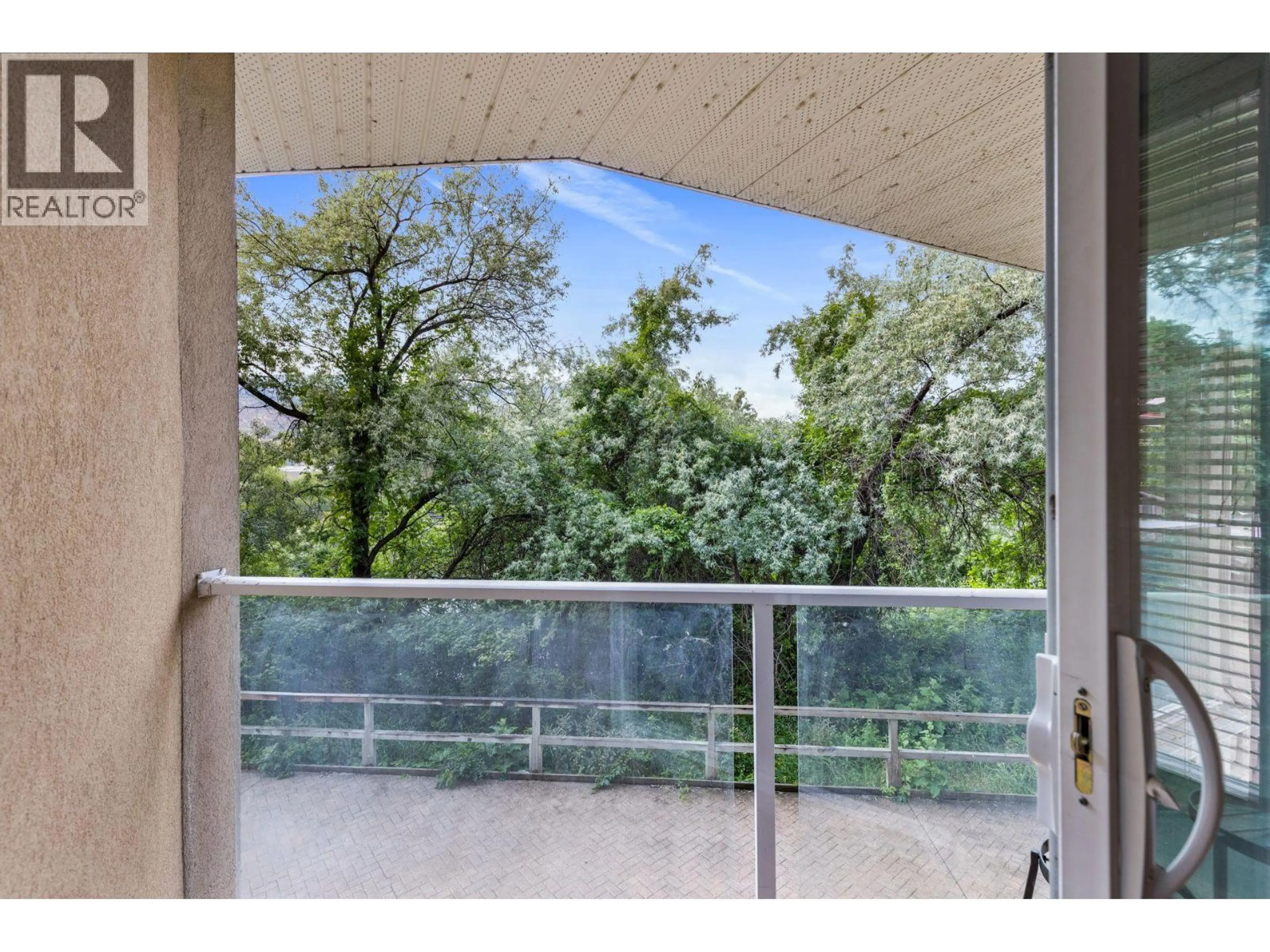 Property at #208 1088 SUNSET DRIVE, Kelowna, BC