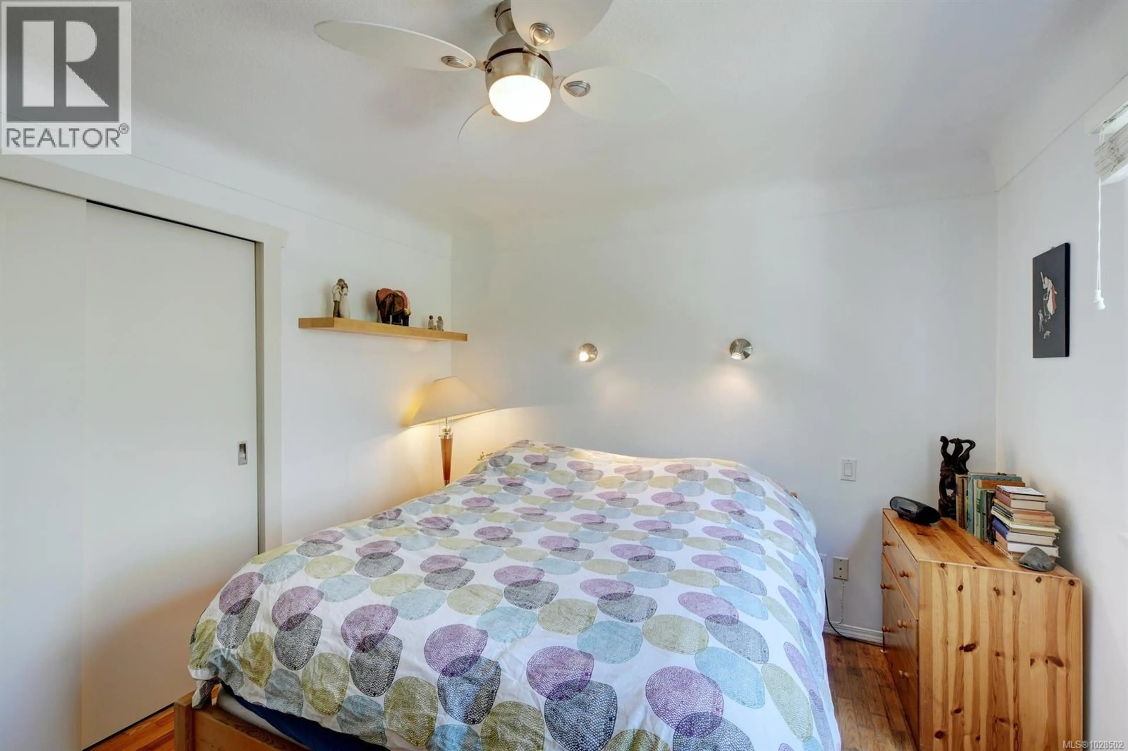 Property at 2112 SAYWARD ST, Victoria, BC