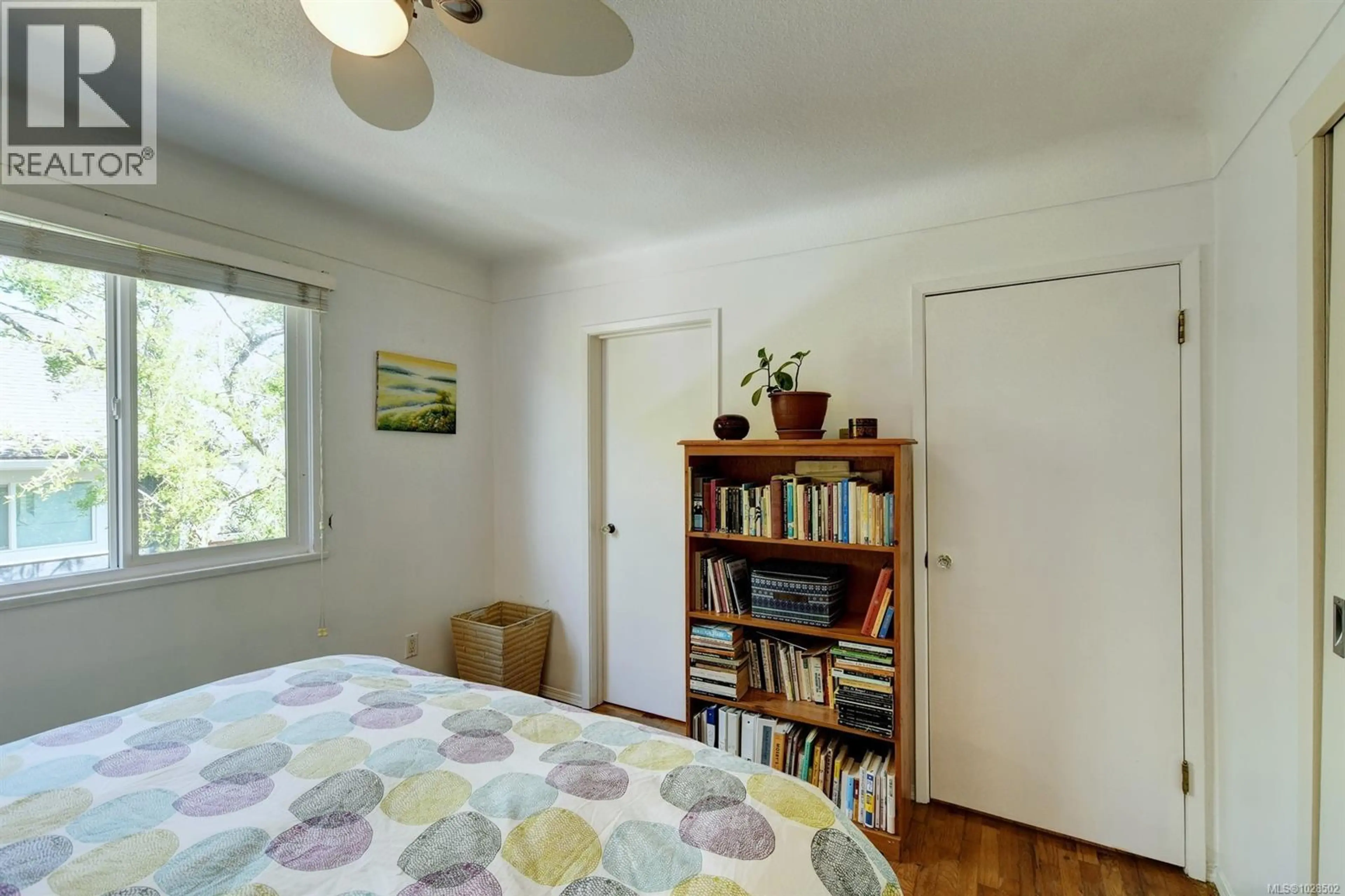 Property at 2112 SAYWARD ST, Victoria, BC