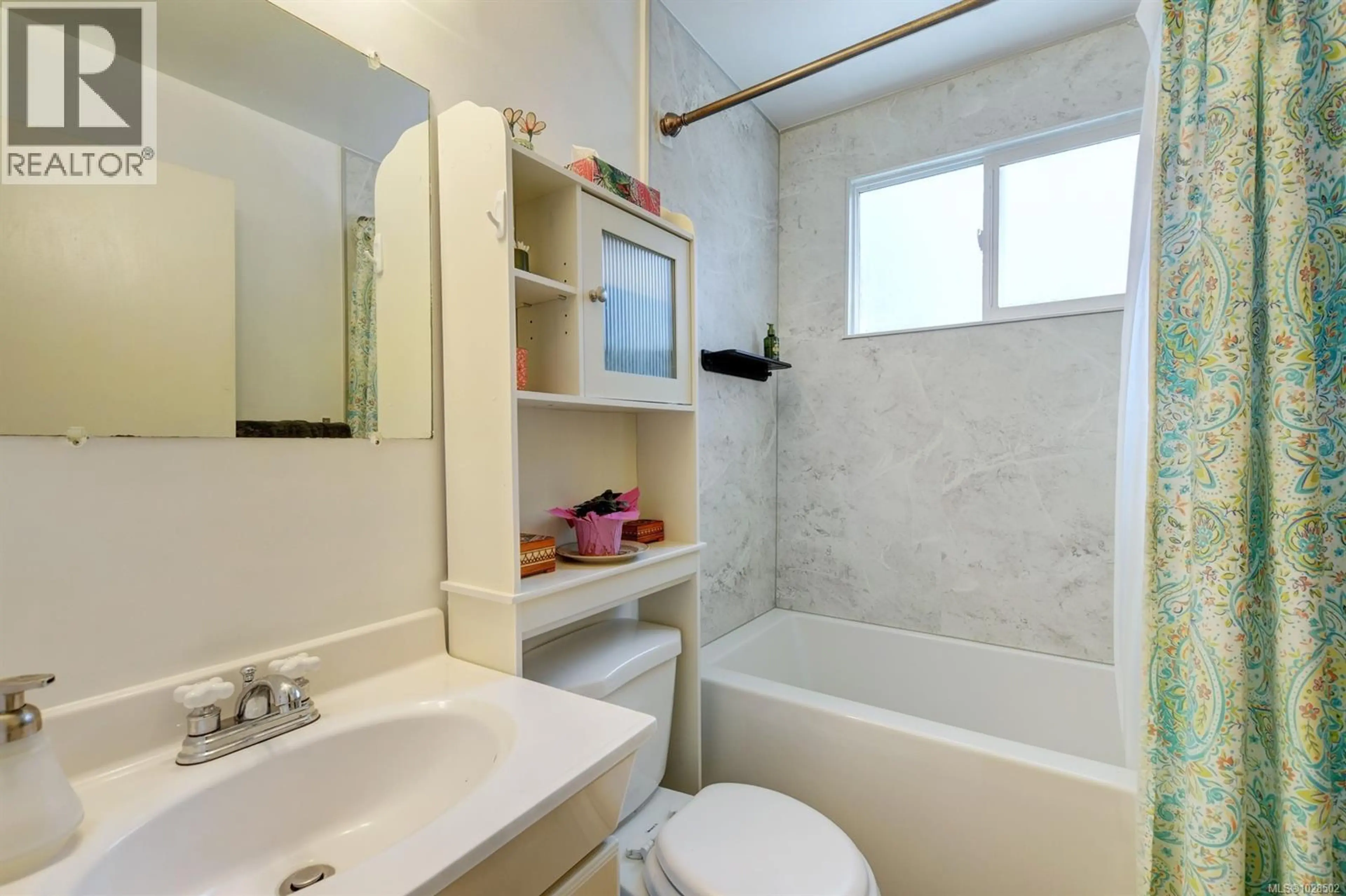 Property at 2112 SAYWARD ST, Victoria, BC