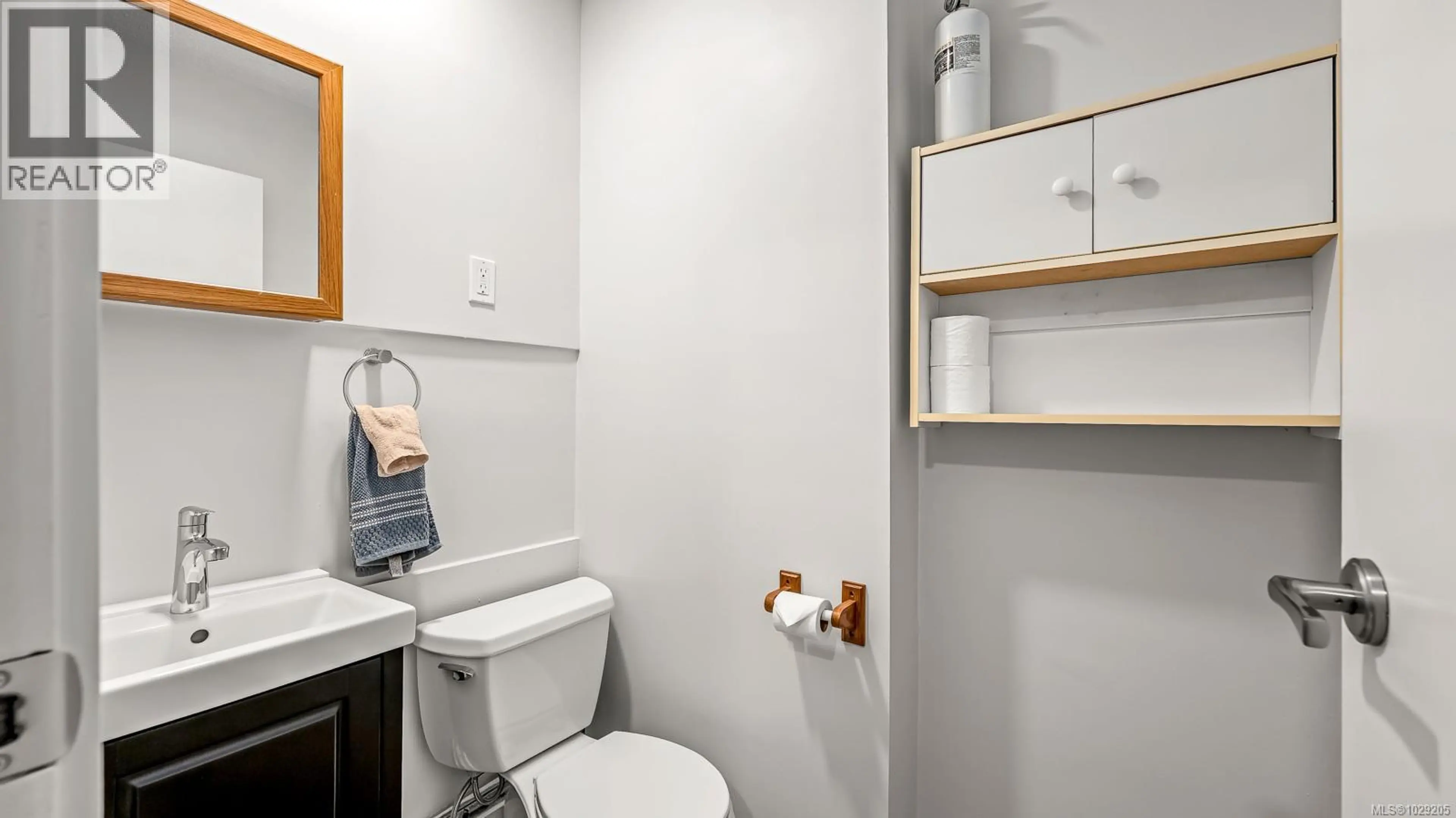 Property at #A 2052 1ST ST, Courtenay, BC