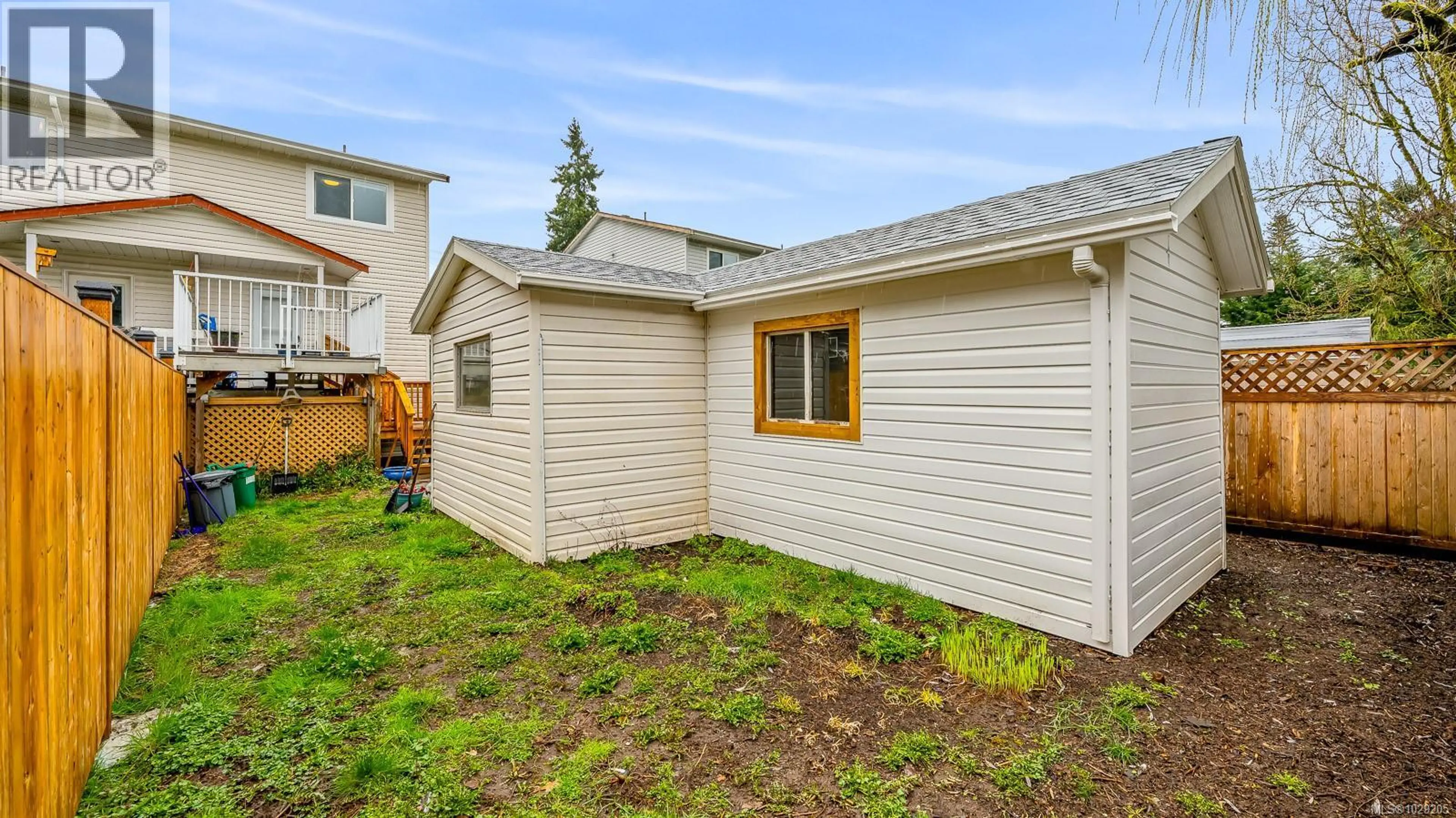 Property at #A 2052 1ST ST, Courtenay, BC