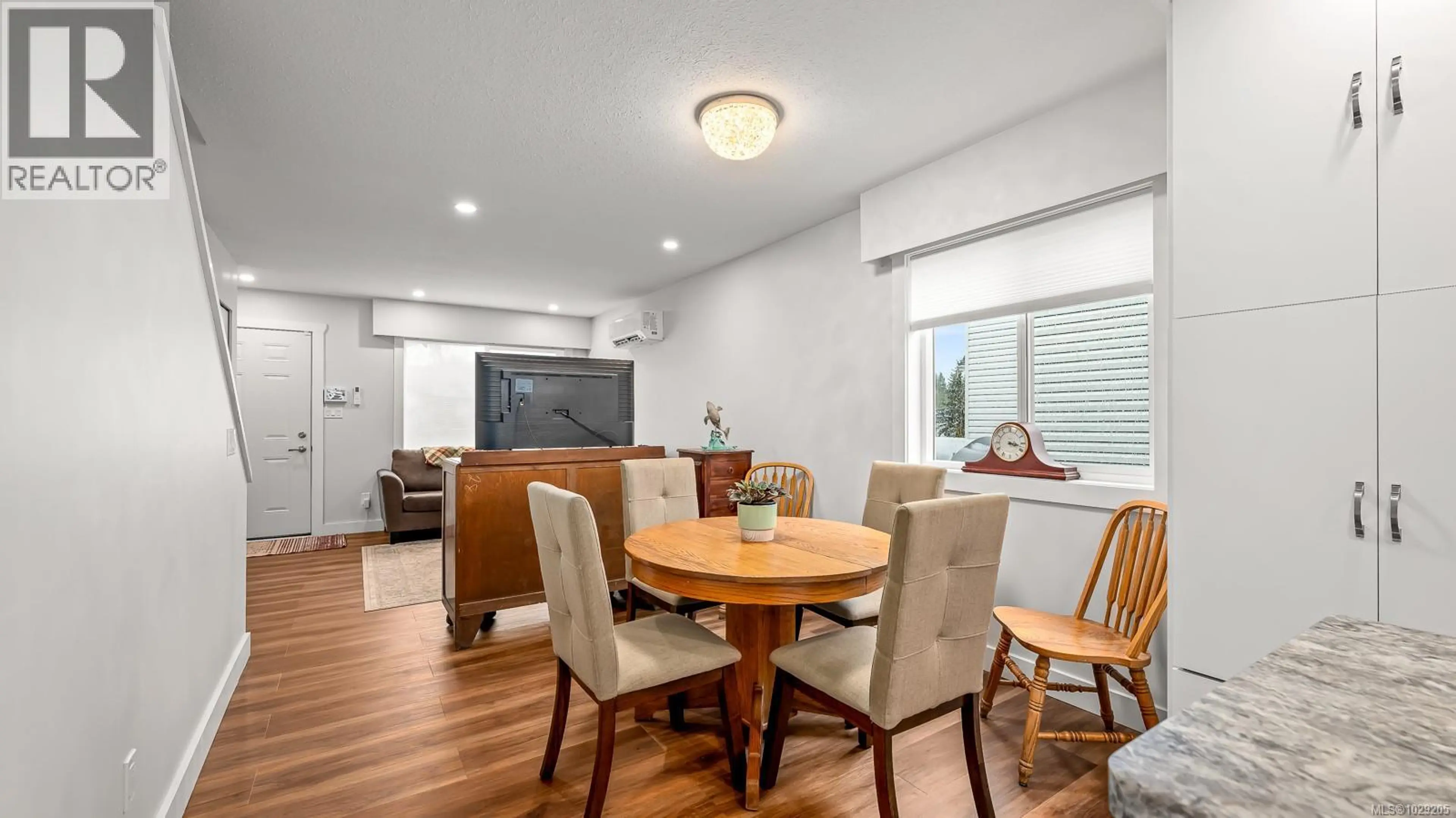 Property at #A 2052 1ST ST, Courtenay, BC