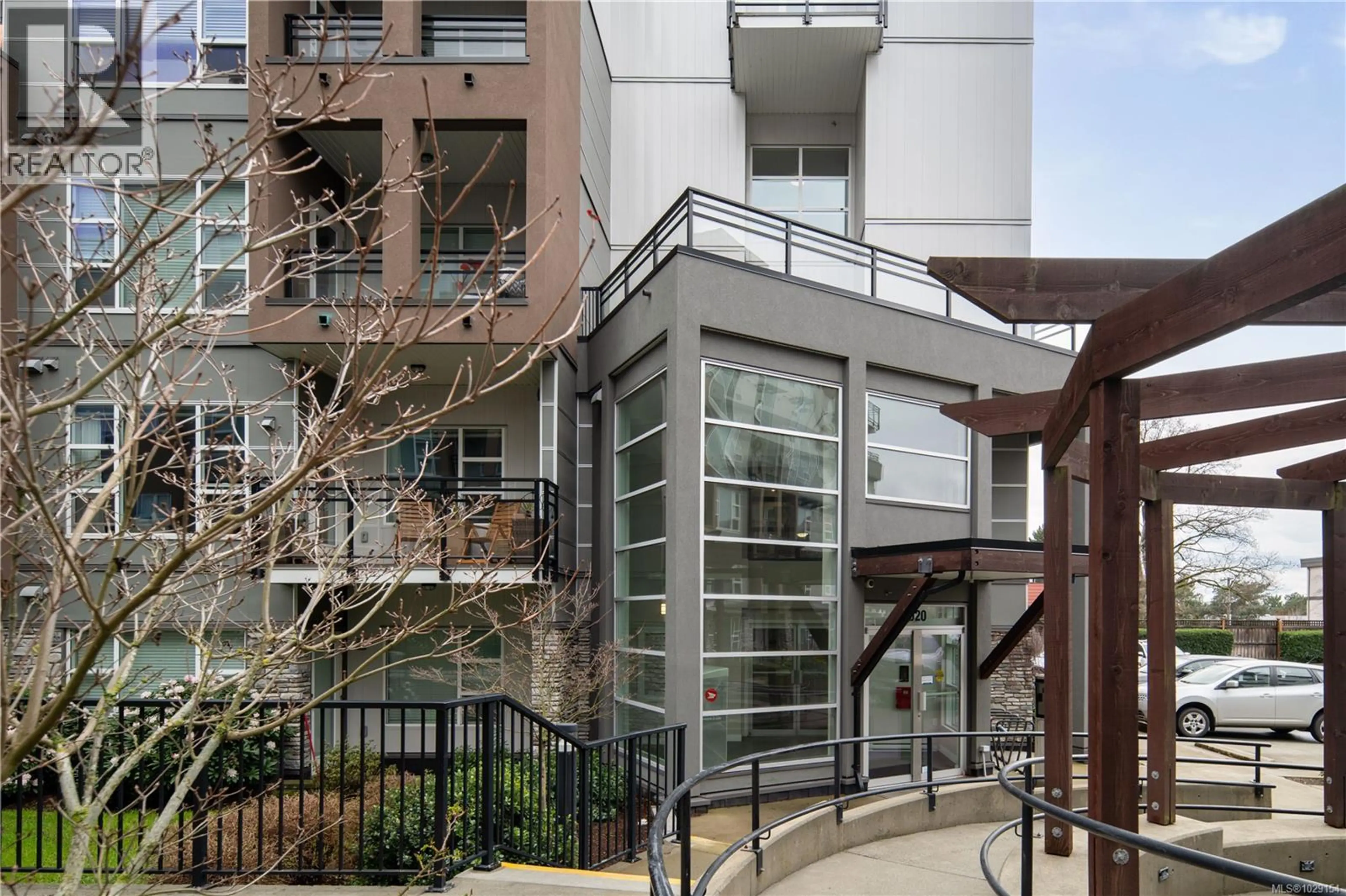 Property at #106 1020 INVERNESS RD, Saanich, BC