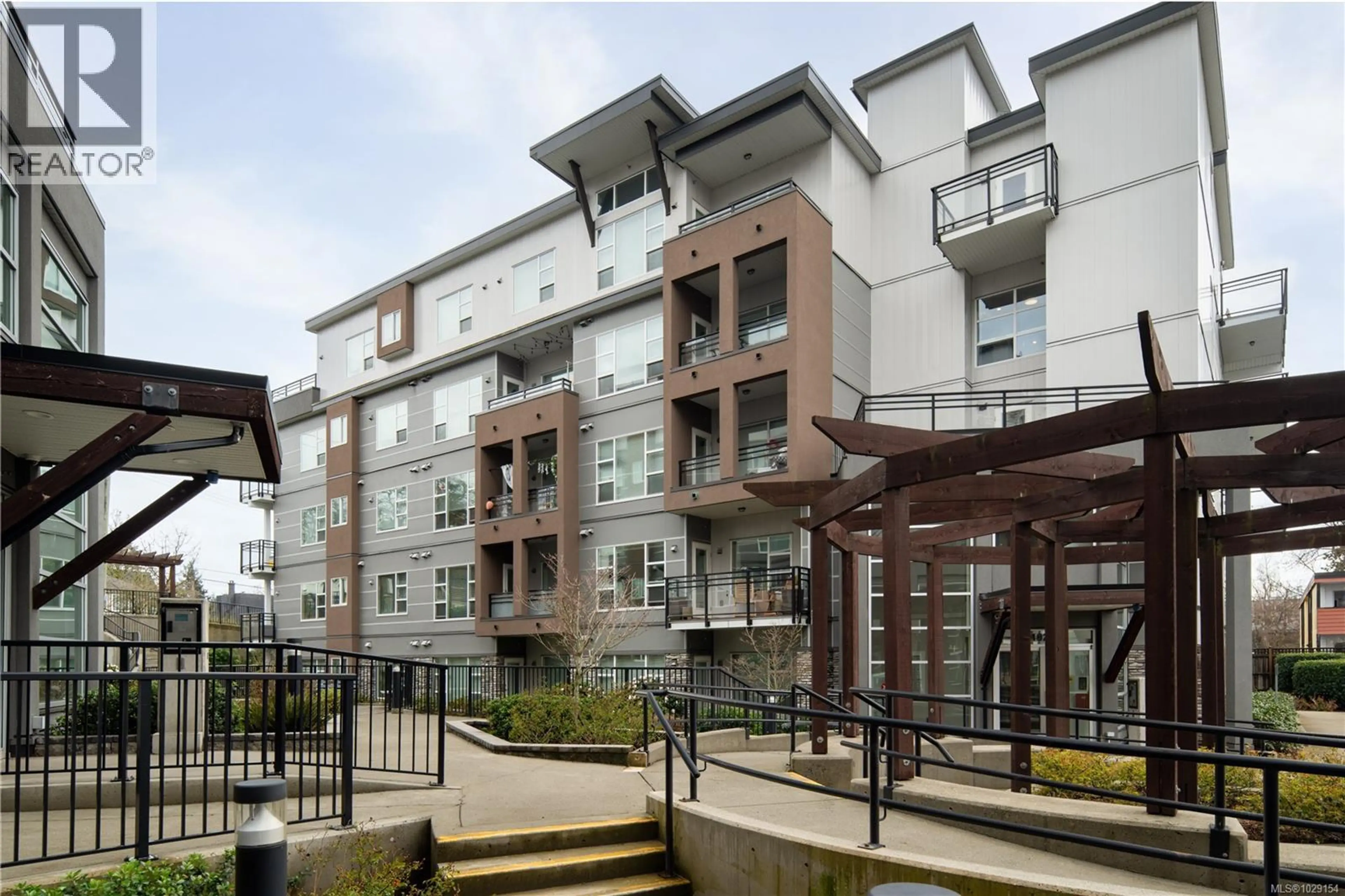 Property at #106 1020 INVERNESS RD, Saanich, BC