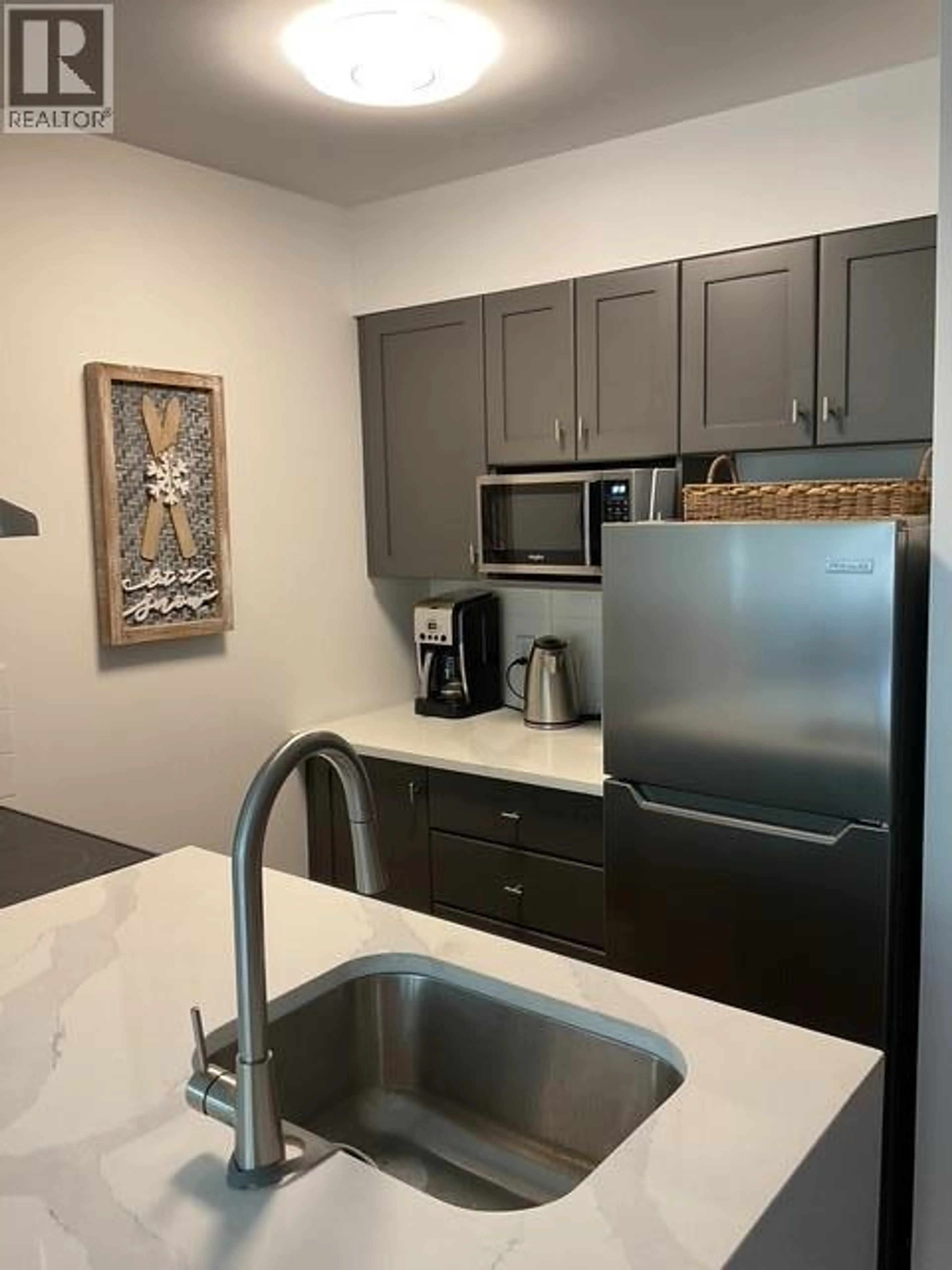 Property at #411 2060 SUMMIT DRIVE, Panorama, BC