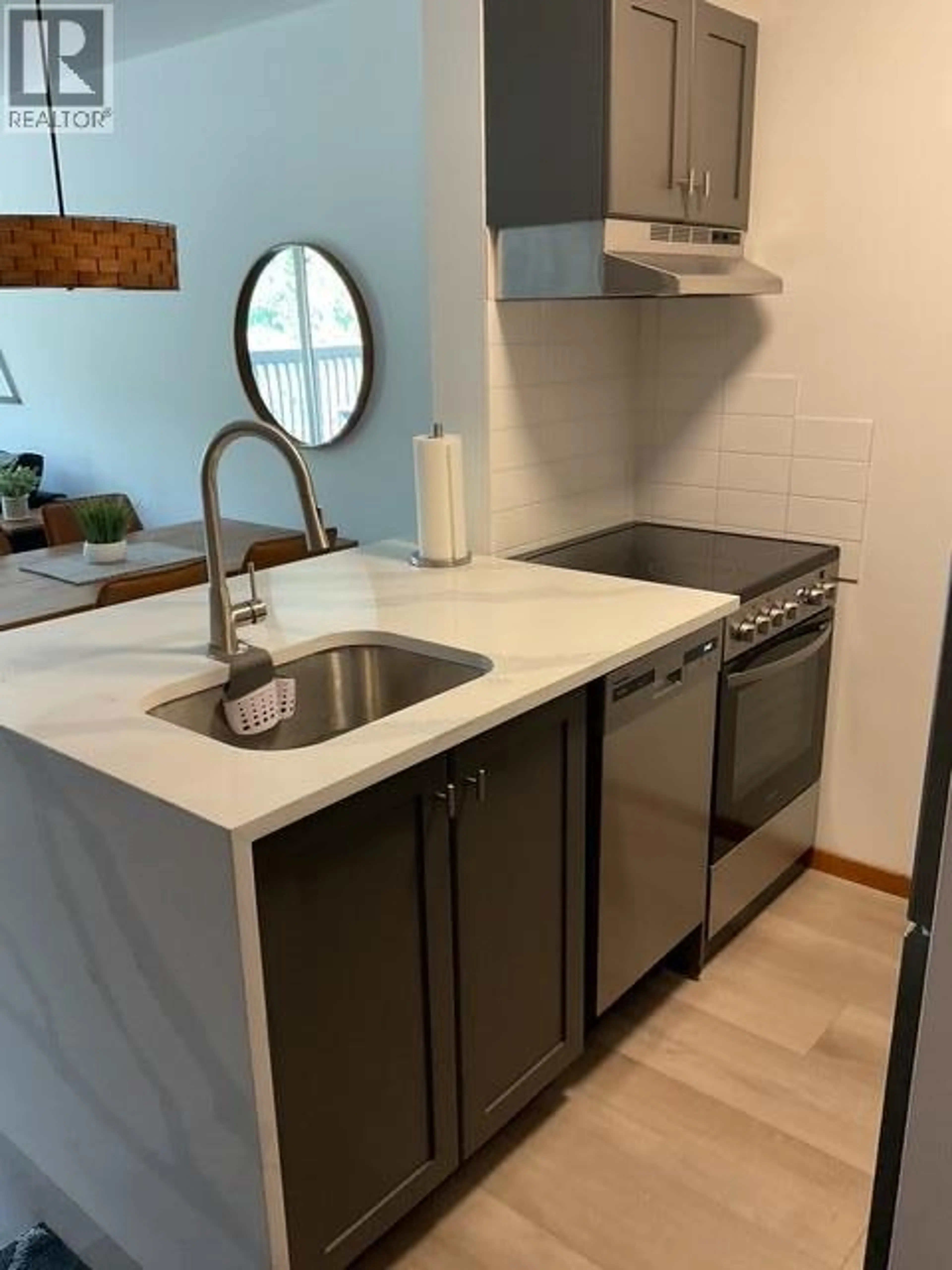 Property at #411 2060 SUMMIT DRIVE, Panorama, BC