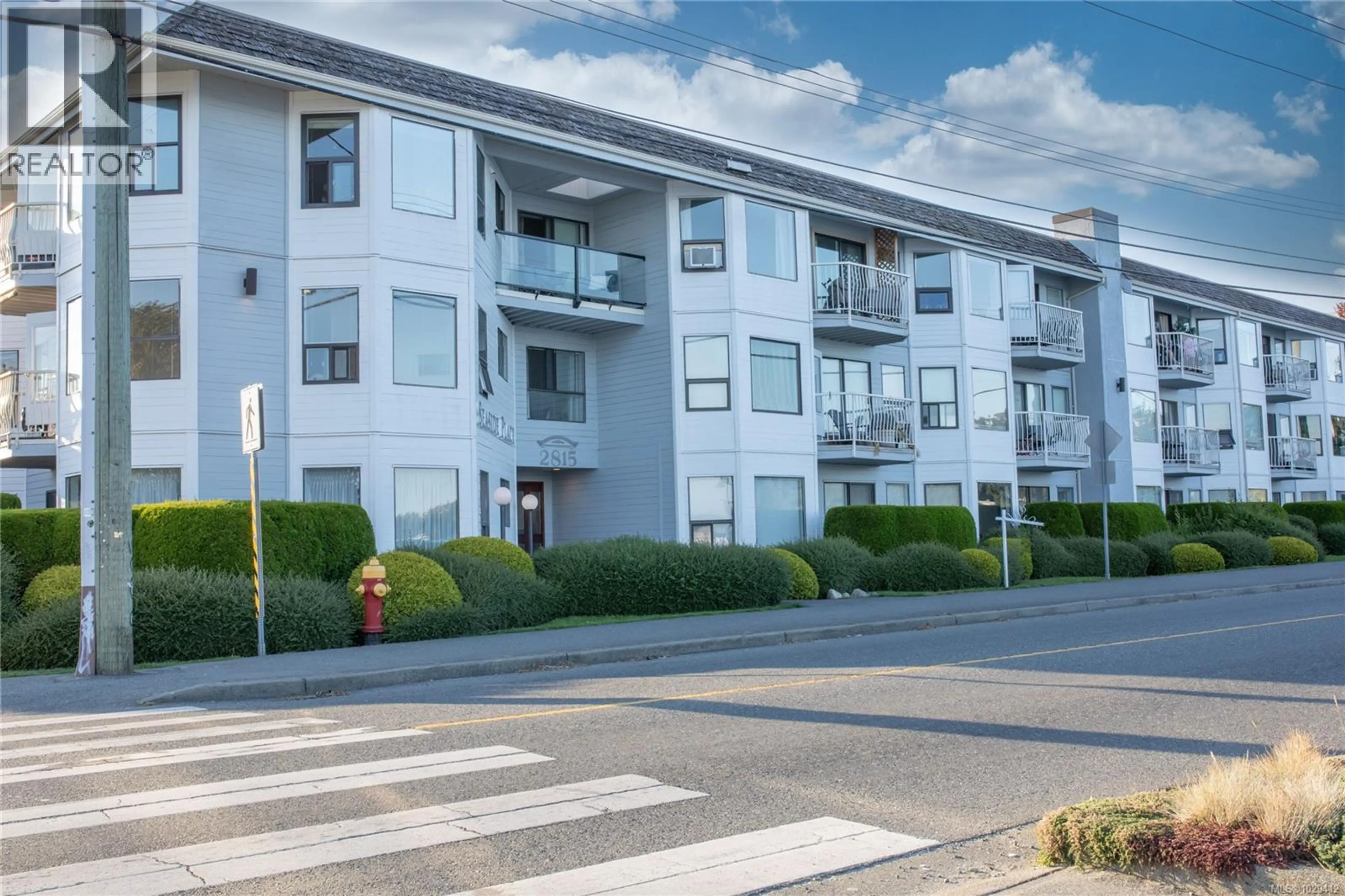 Property at #308 2815 DEPARTURE BAY RD, Nanaimo, BC