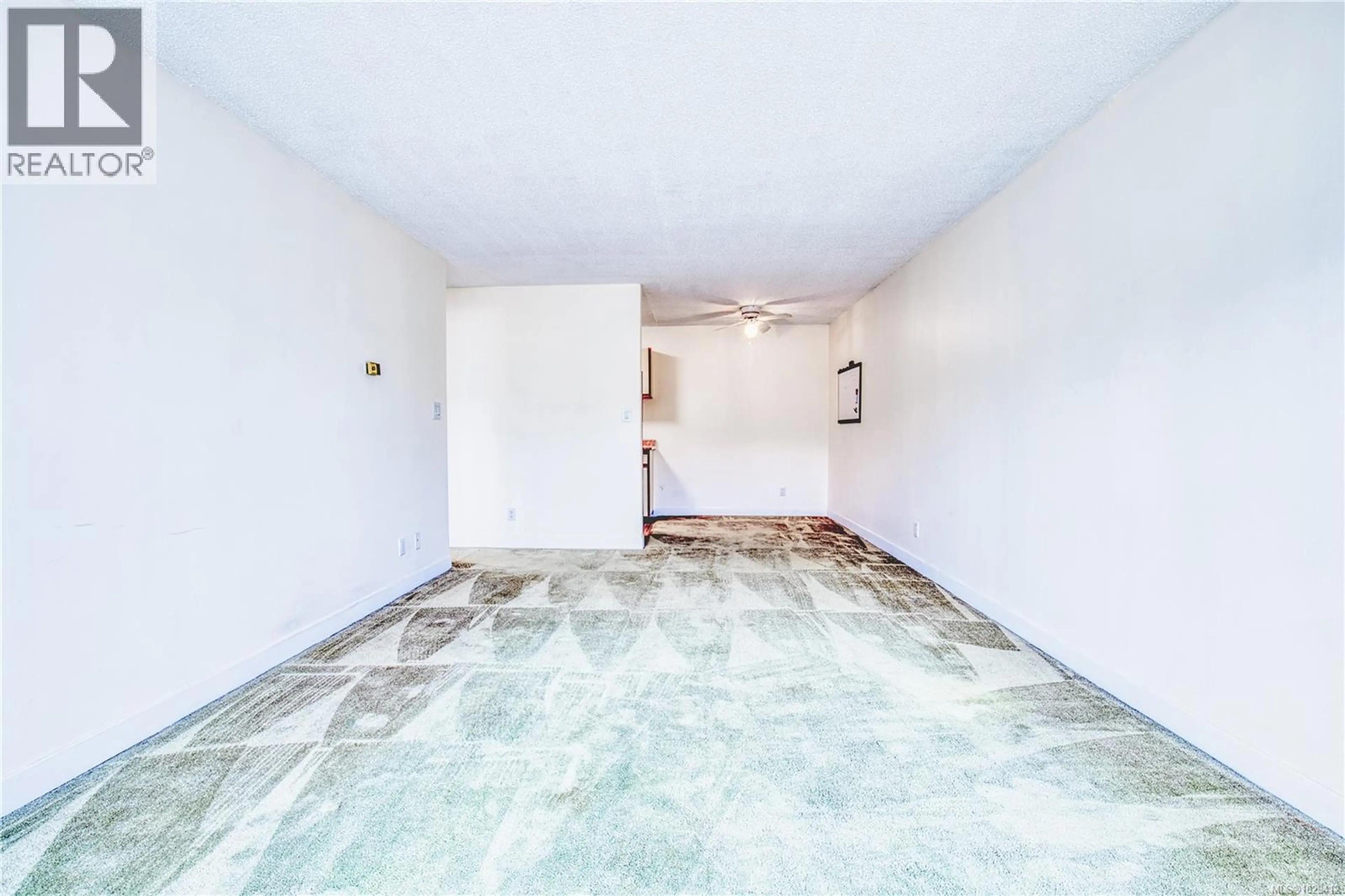 Property at #308 2815 DEPARTURE BAY RD, Nanaimo, BC