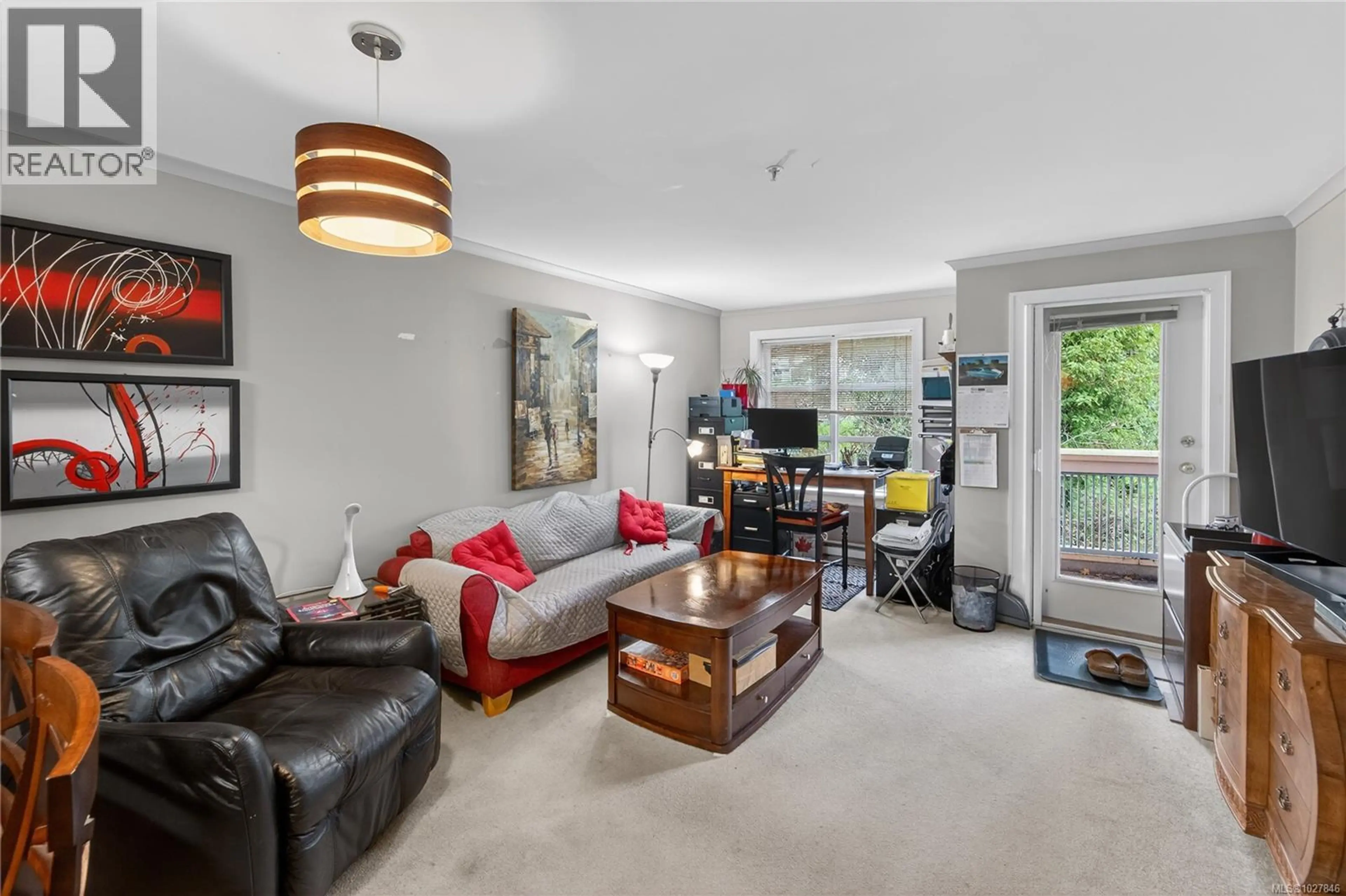 Property at #204 799 BLACKBERRY RD, Saanich, BC