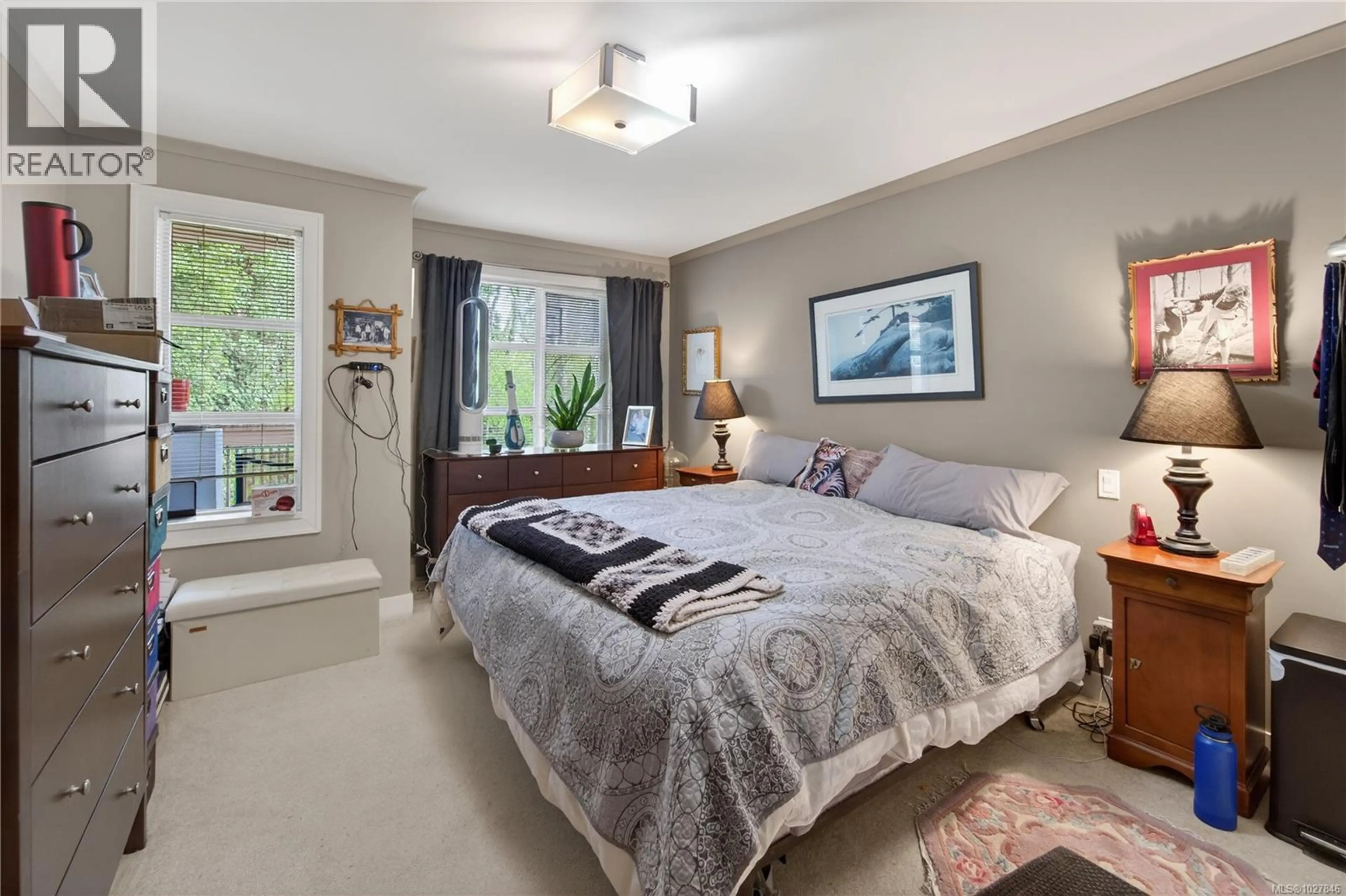 Property at #204 799 BLACKBERRY RD, Saanich, BC