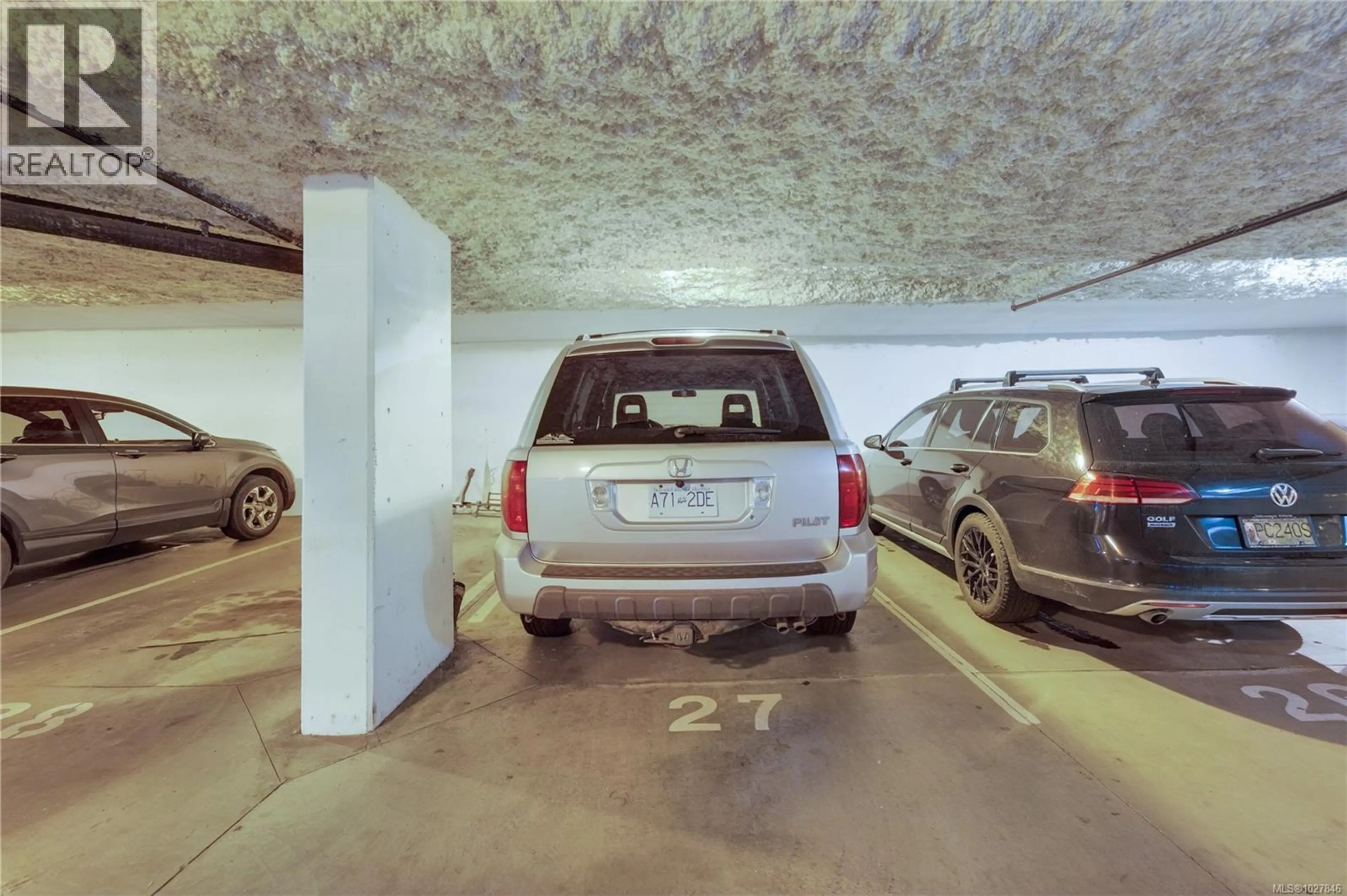 Property at #204 799 BLACKBERRY RD, Saanich, BC