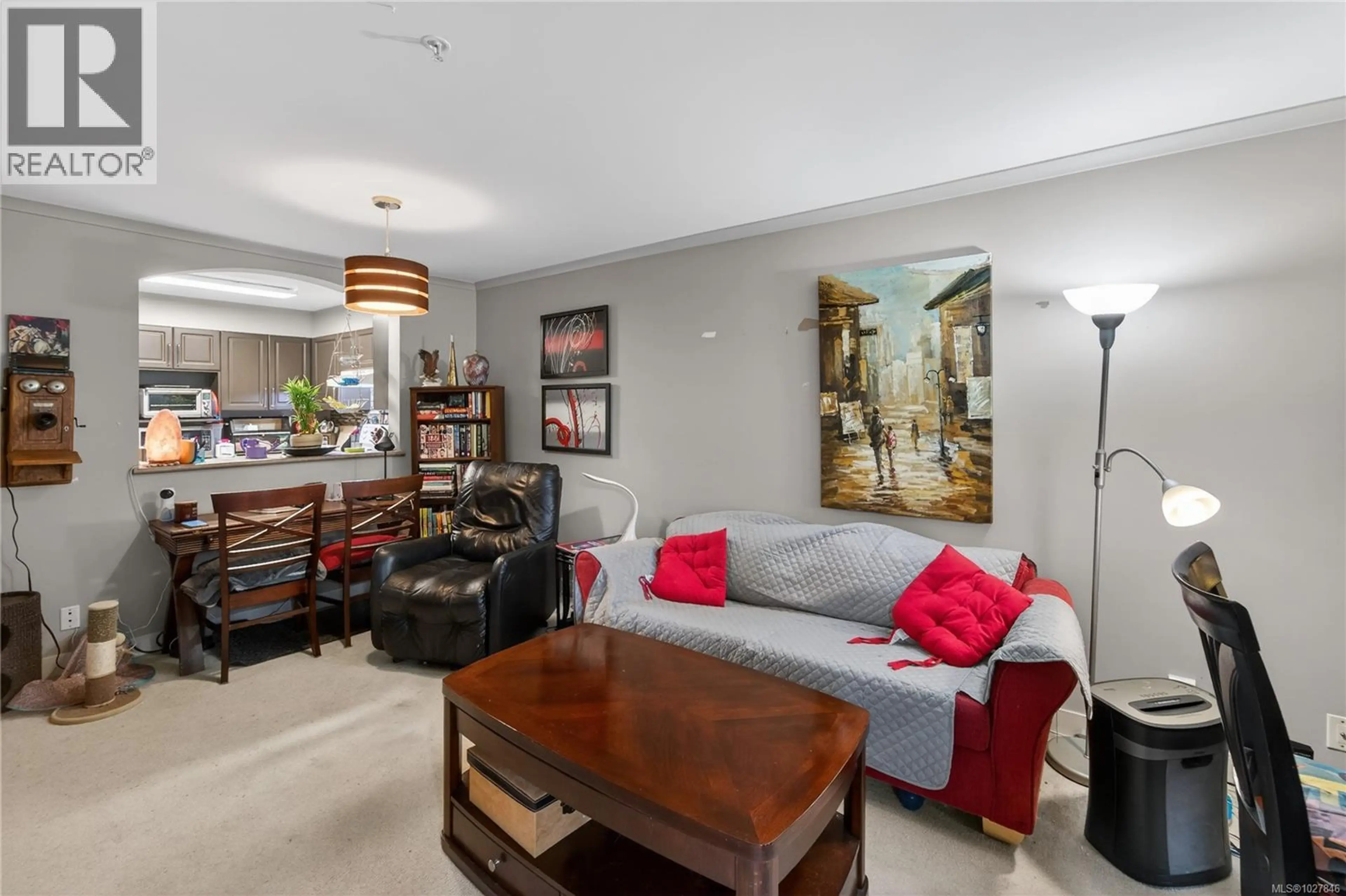 Property at #204 799 BLACKBERRY RD, Saanich, BC