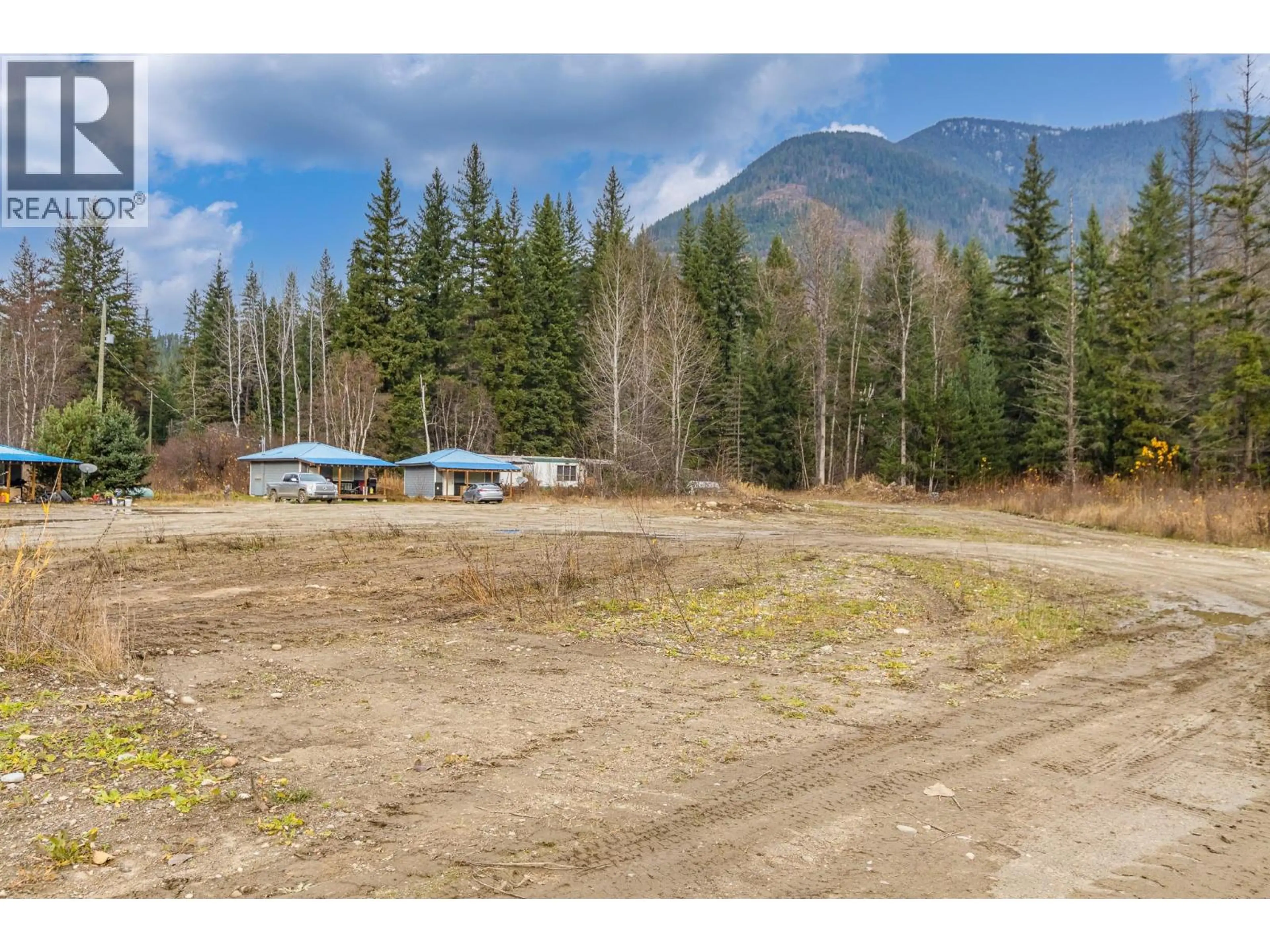 Property at 5513 PROSH FRONTAGE ROAD, Sicamous, BC