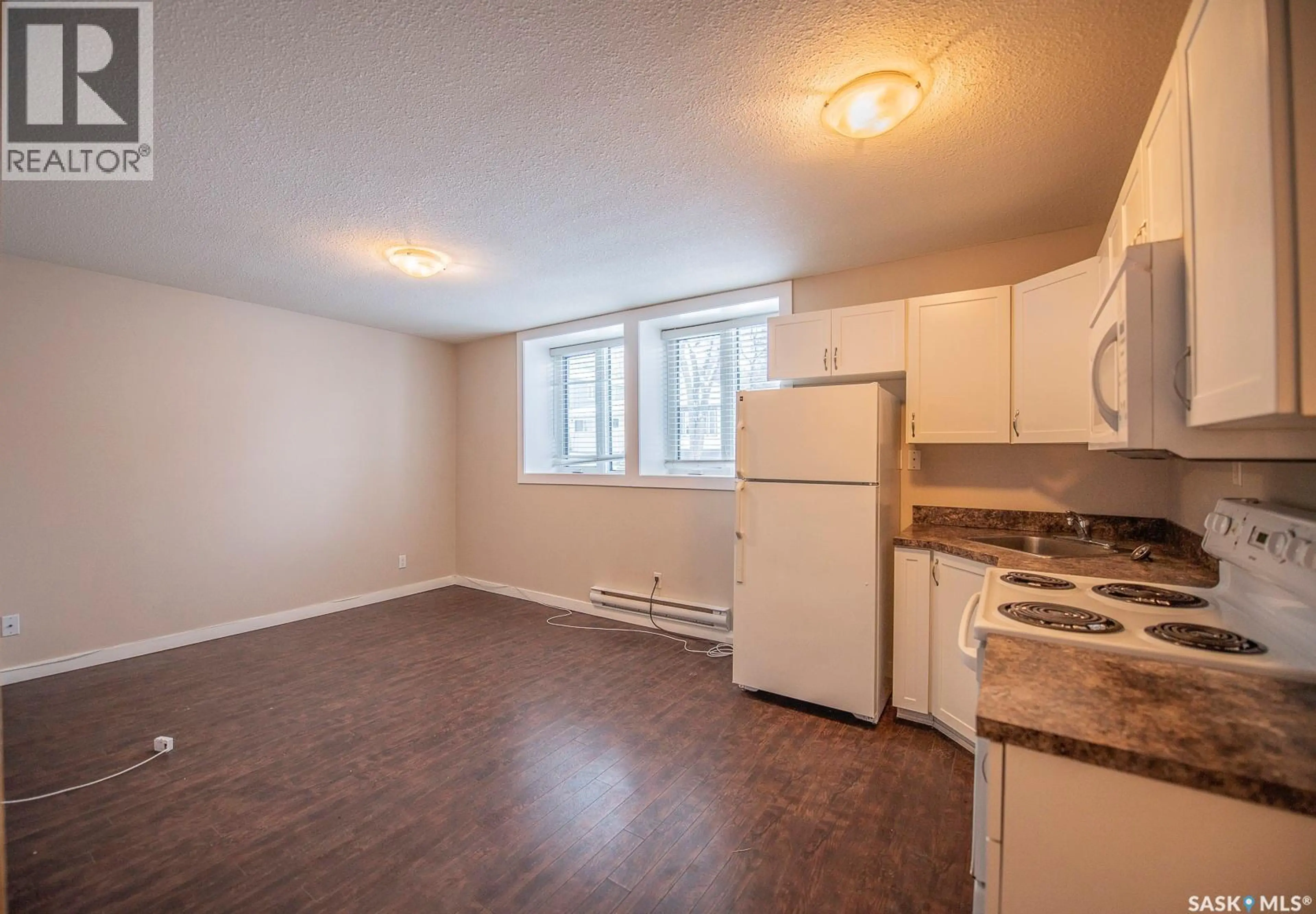 Property at 2023 OTTAWA STREET, Regina, SK