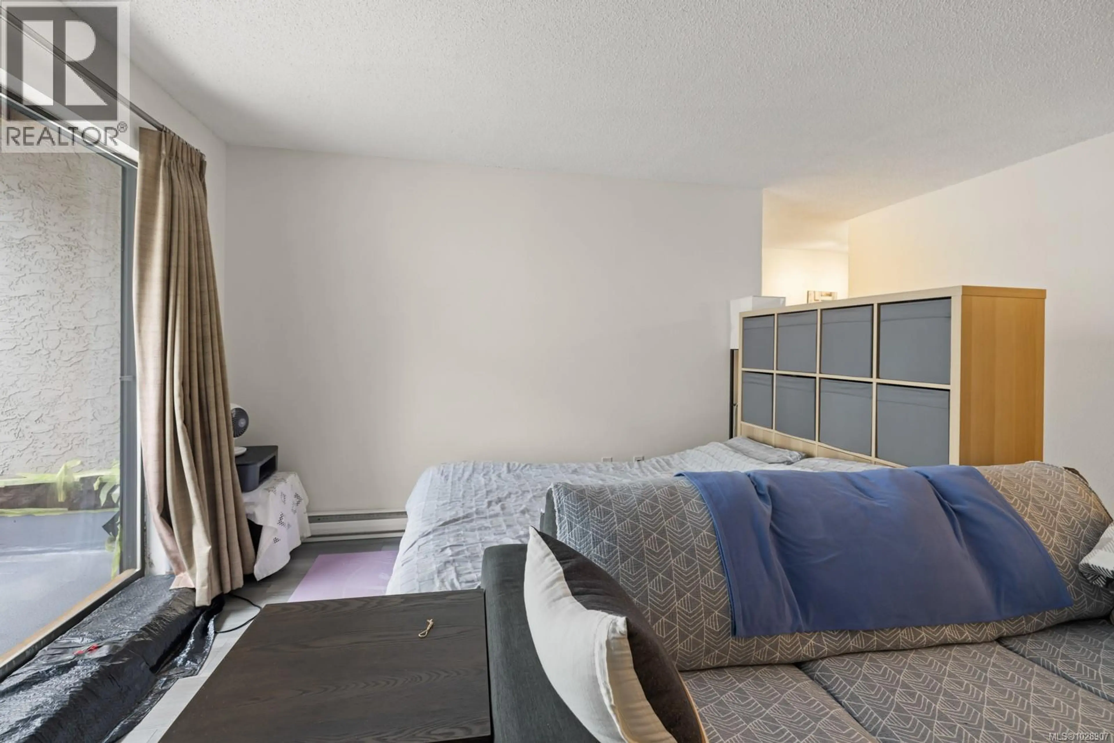 Property at #215 3255 GLASGOW AVE, Saanich, BC