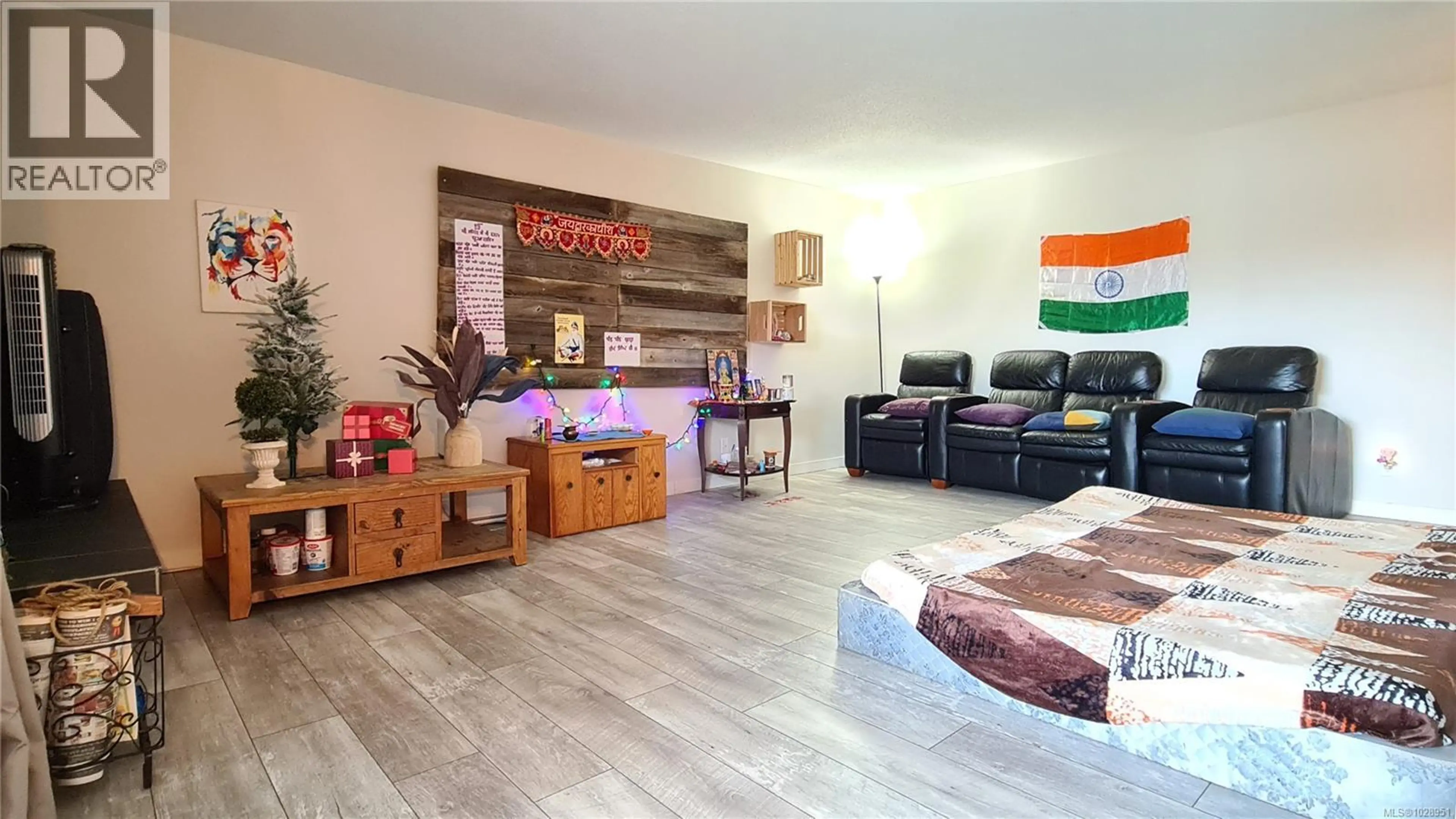 Property at #202 1725 CEDAR HILL CROSS RD, Saanich, BC