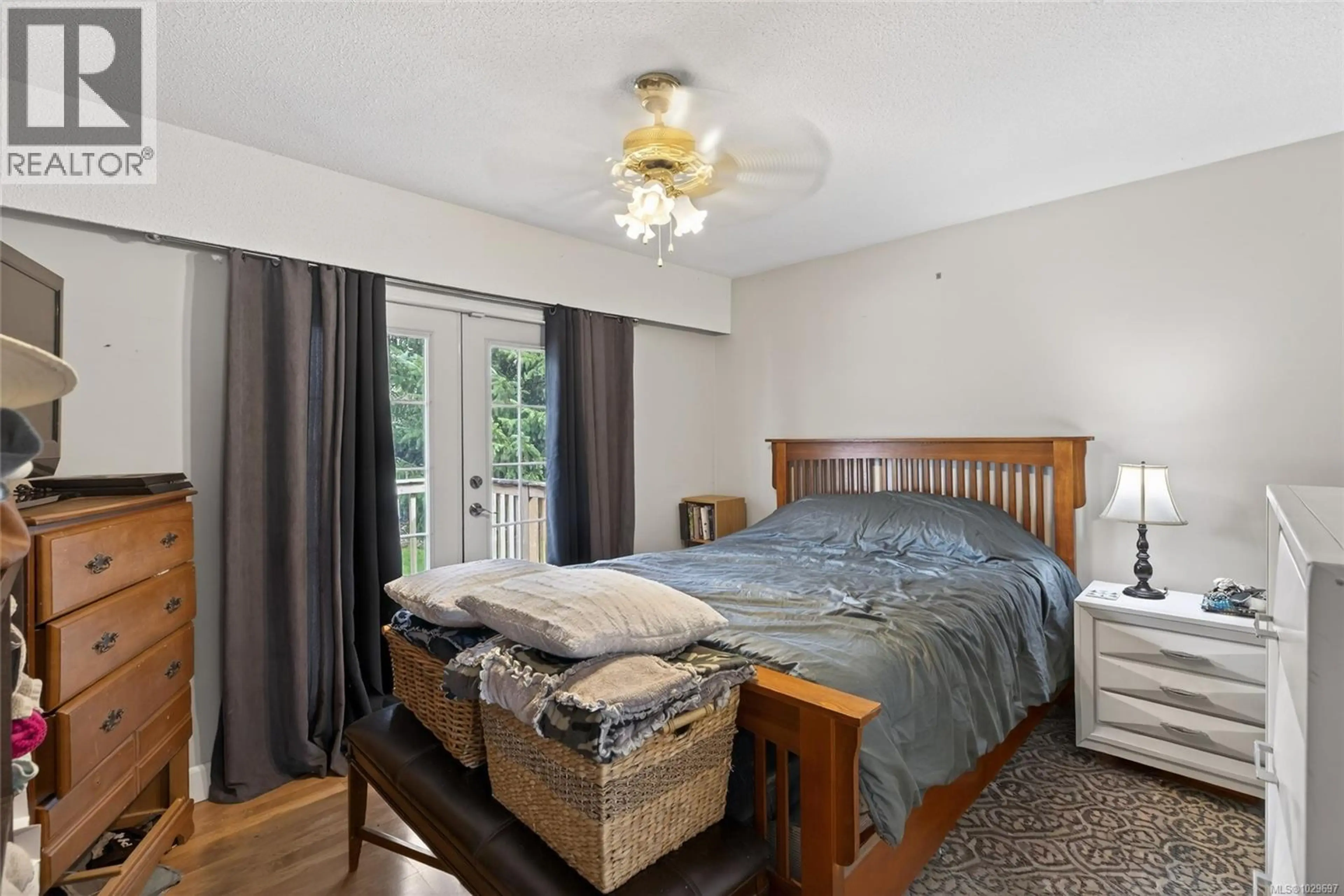 Property at 30 ROD & GUN RD, Courtenay, BC