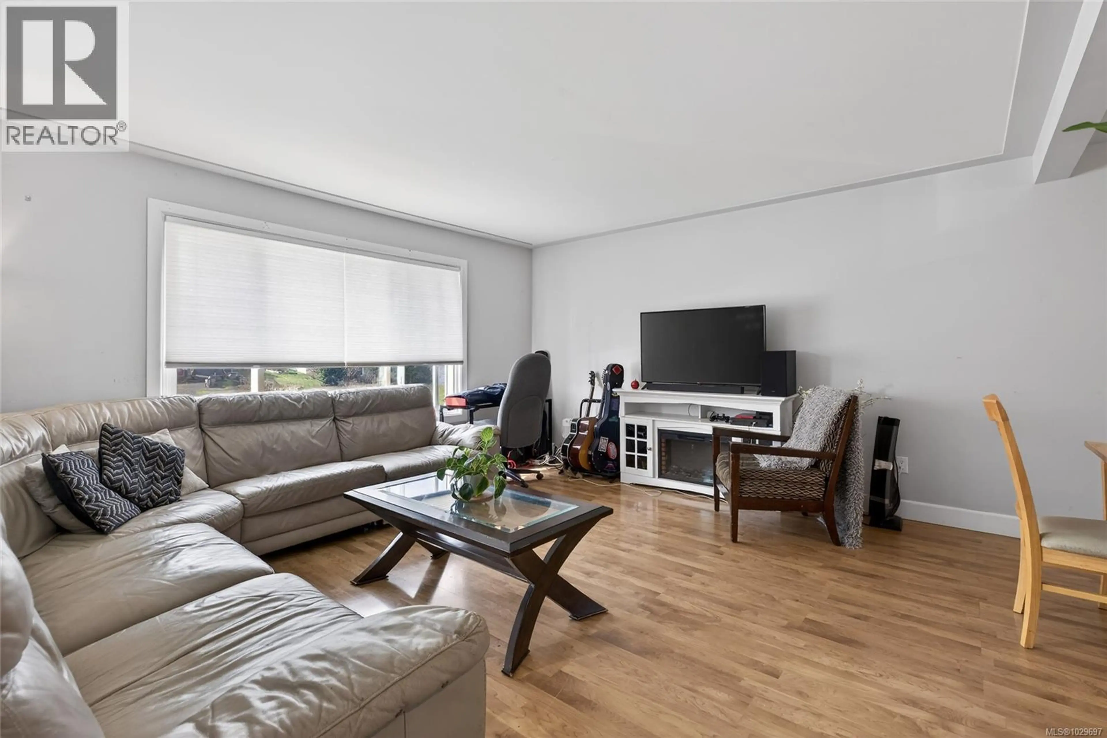 Property at 30 ROD & GUN RD, Courtenay, BC