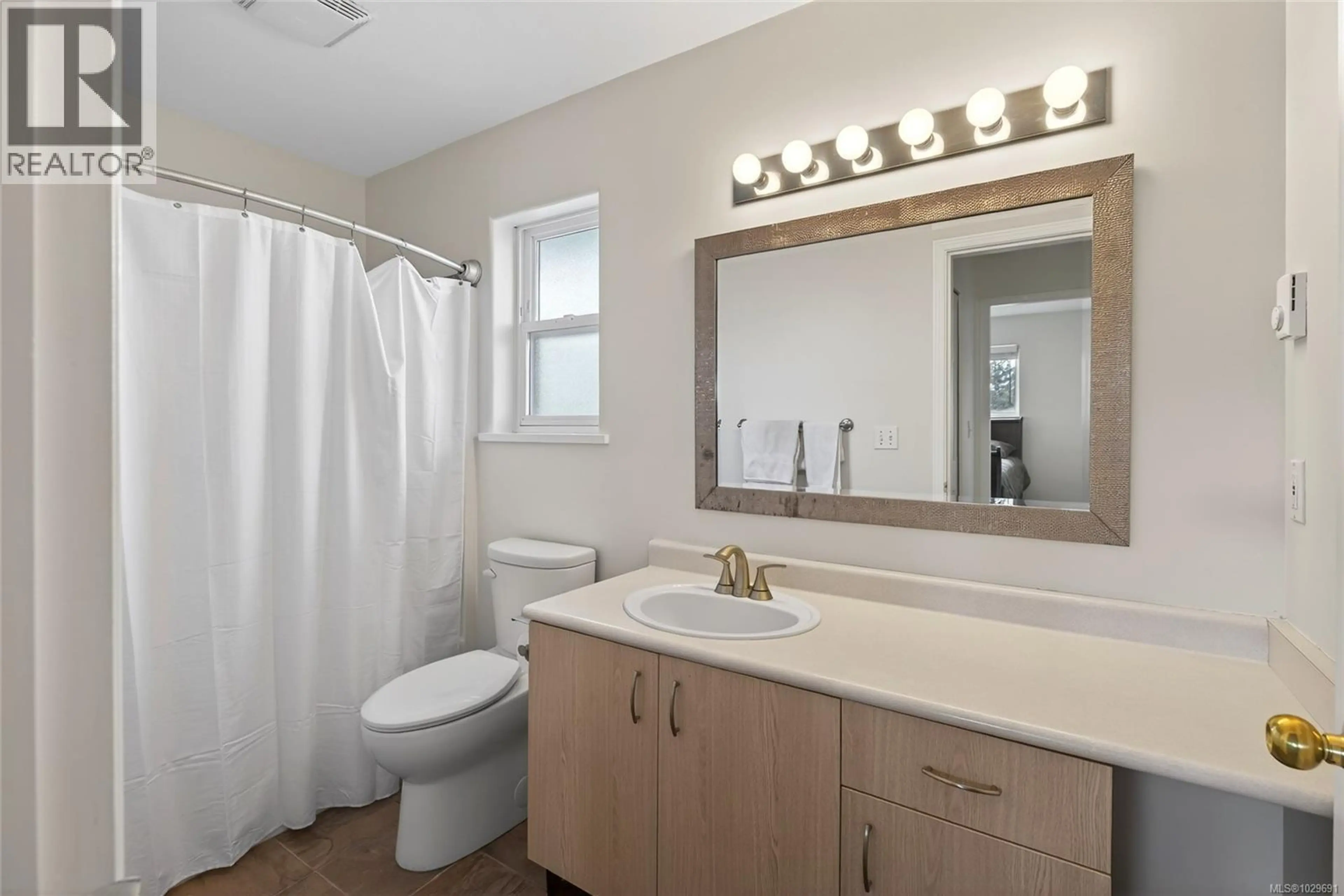 Property at #401 840 BRAIDWOOD RD, Courtenay, BC