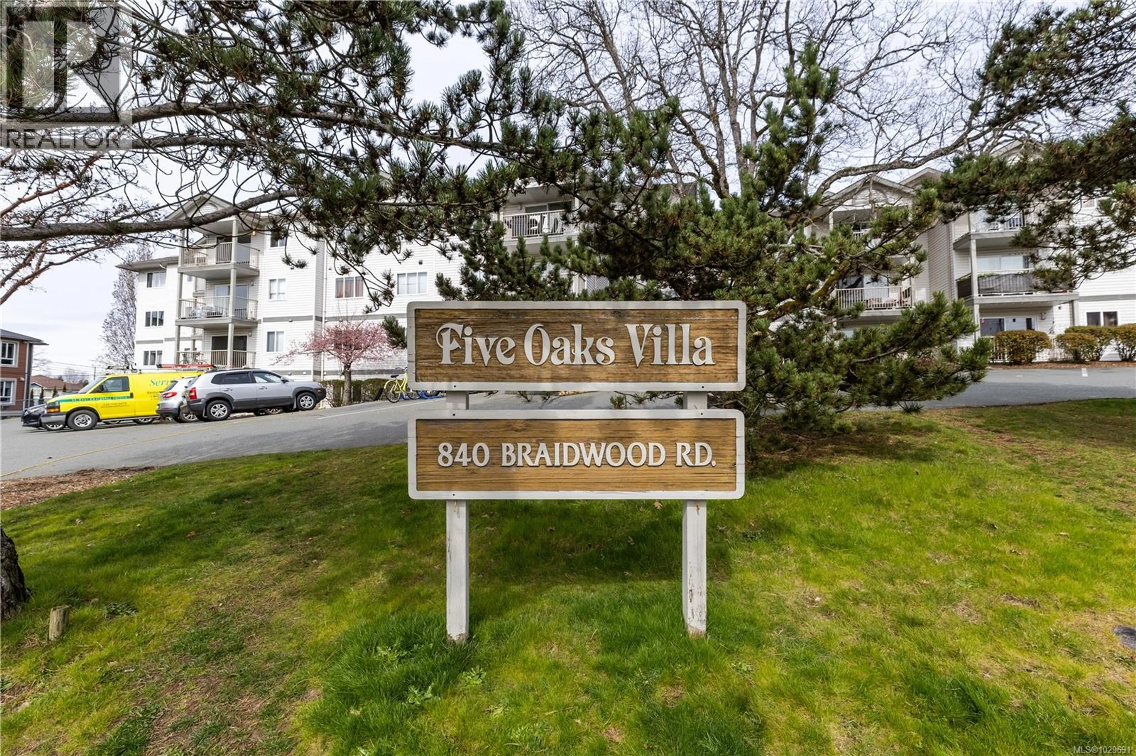 Property at #401 840 BRAIDWOOD RD, Courtenay, BC