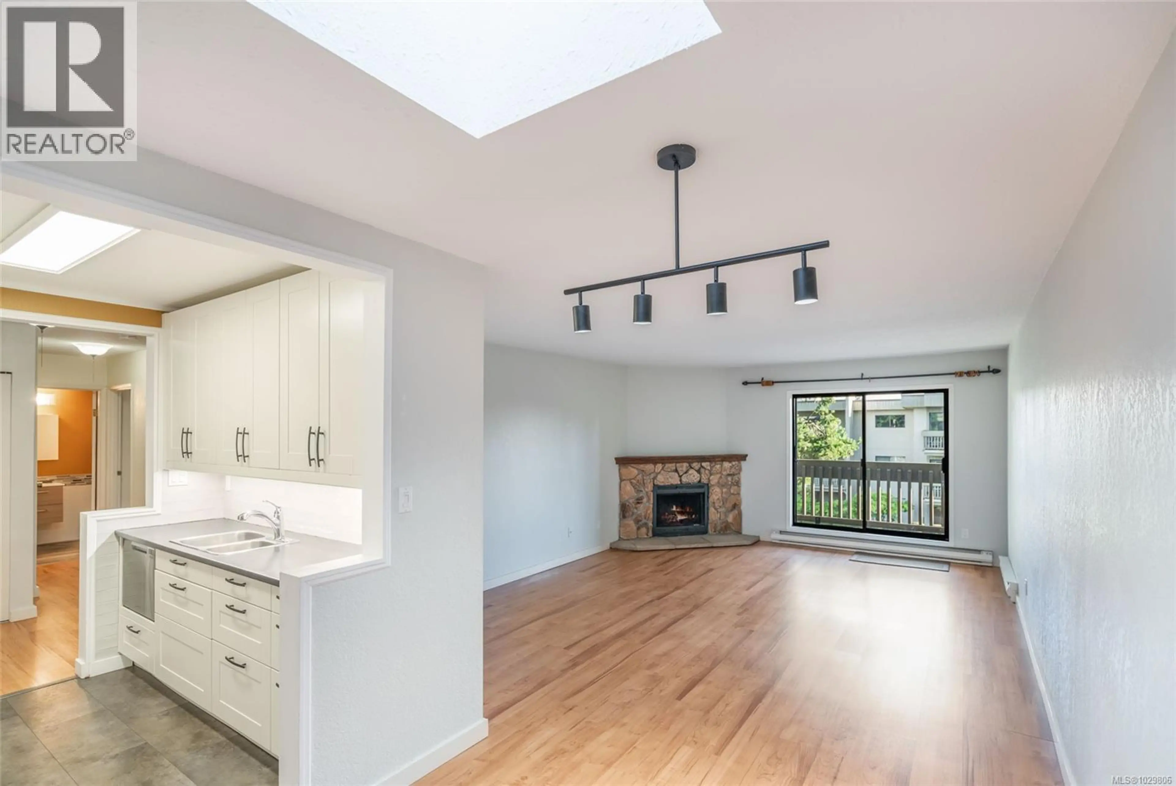 Property at #305 363 MORISON AVE, Parksville, BC